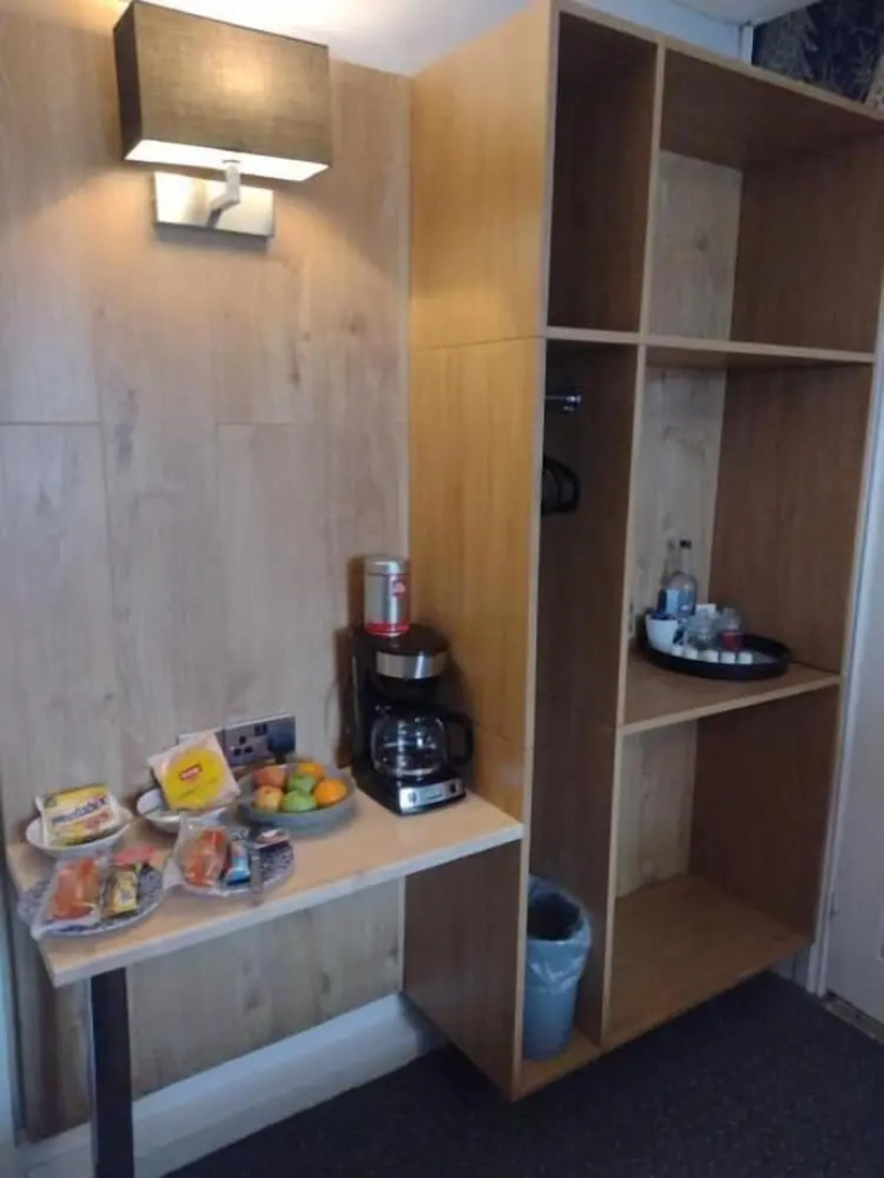 The Crown Inn - By Blunt Bars