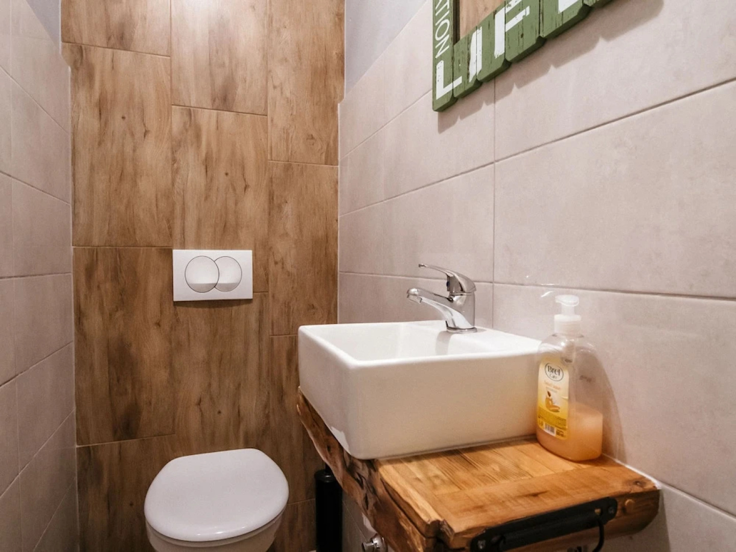 Charming Holiday Home in Razanac with Terrace