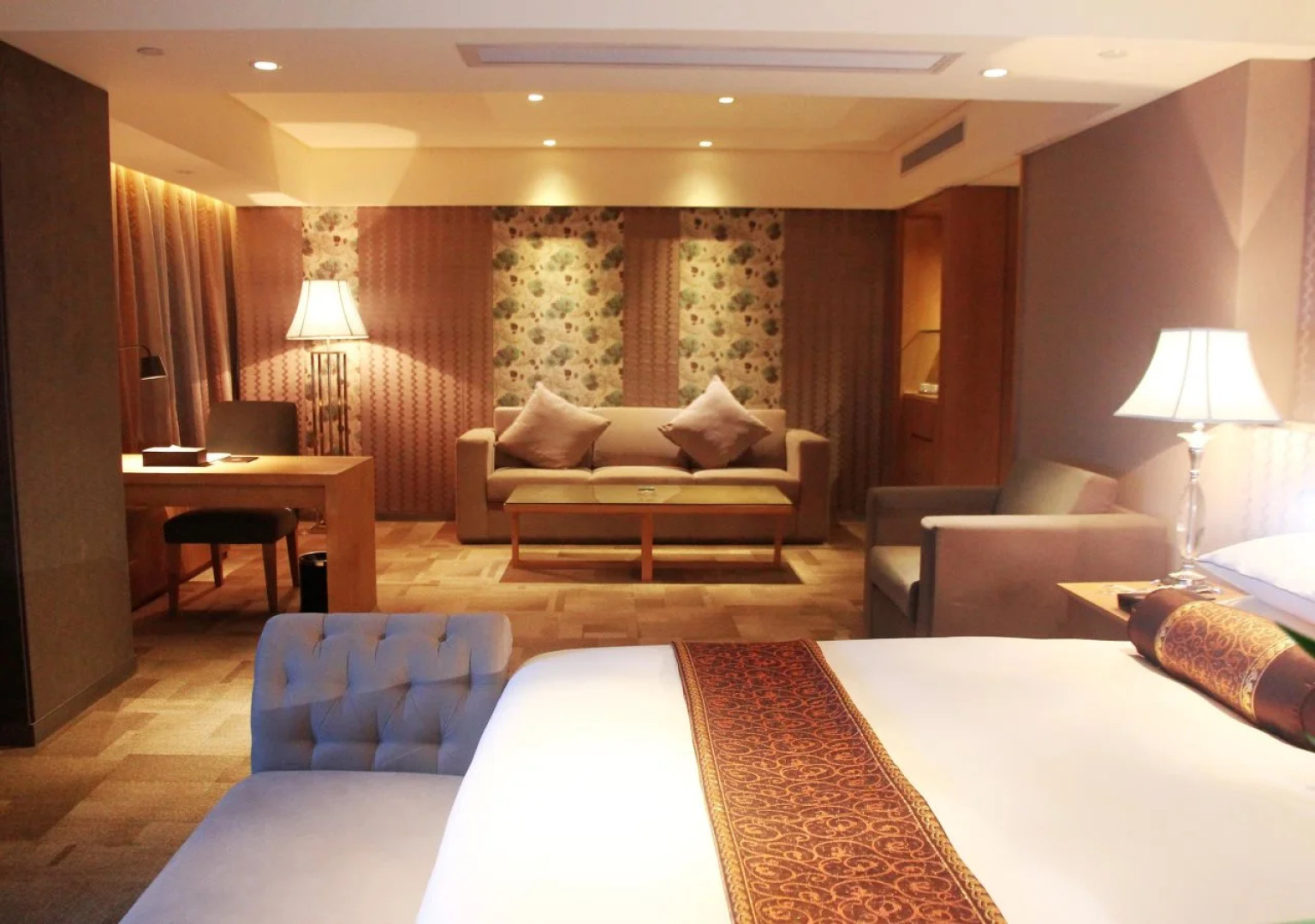 Nignbo Hefeng Garden Hotel