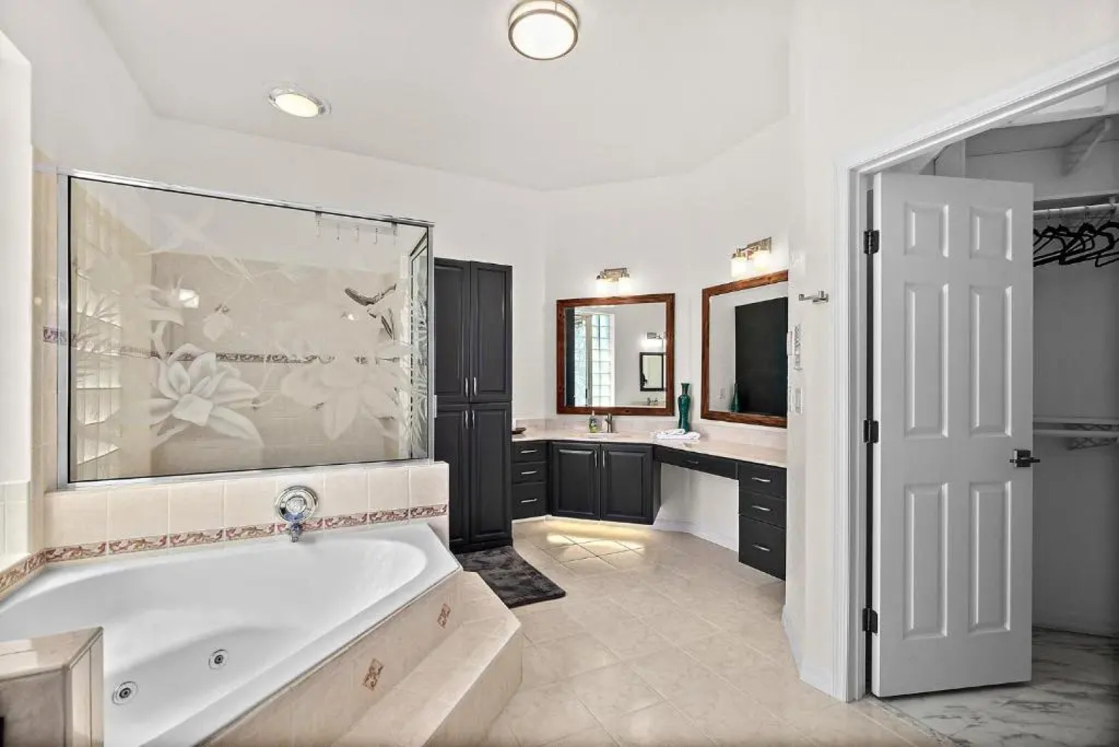 HIP 2 mstrs, pvt htd slt pool/SPA, 2min wlk beach