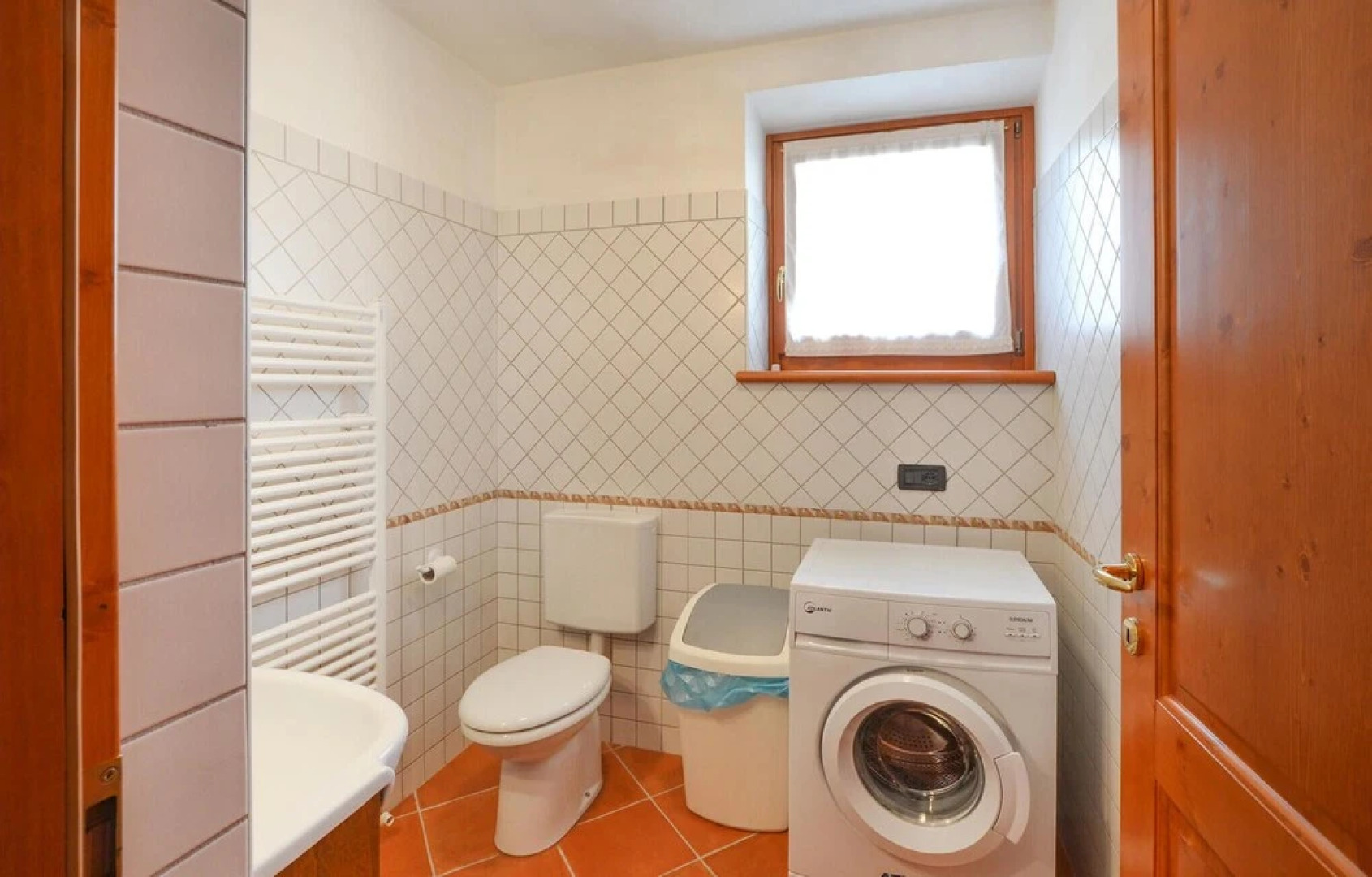 Stunning Home in Cimolais With 4 Bedrooms and Wifi