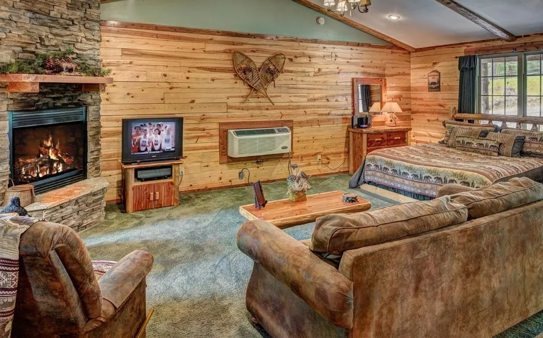 Lake Forest Luxury Log Cabins