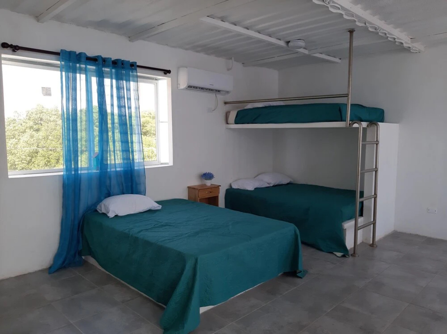 The Container Hotel And Restoran