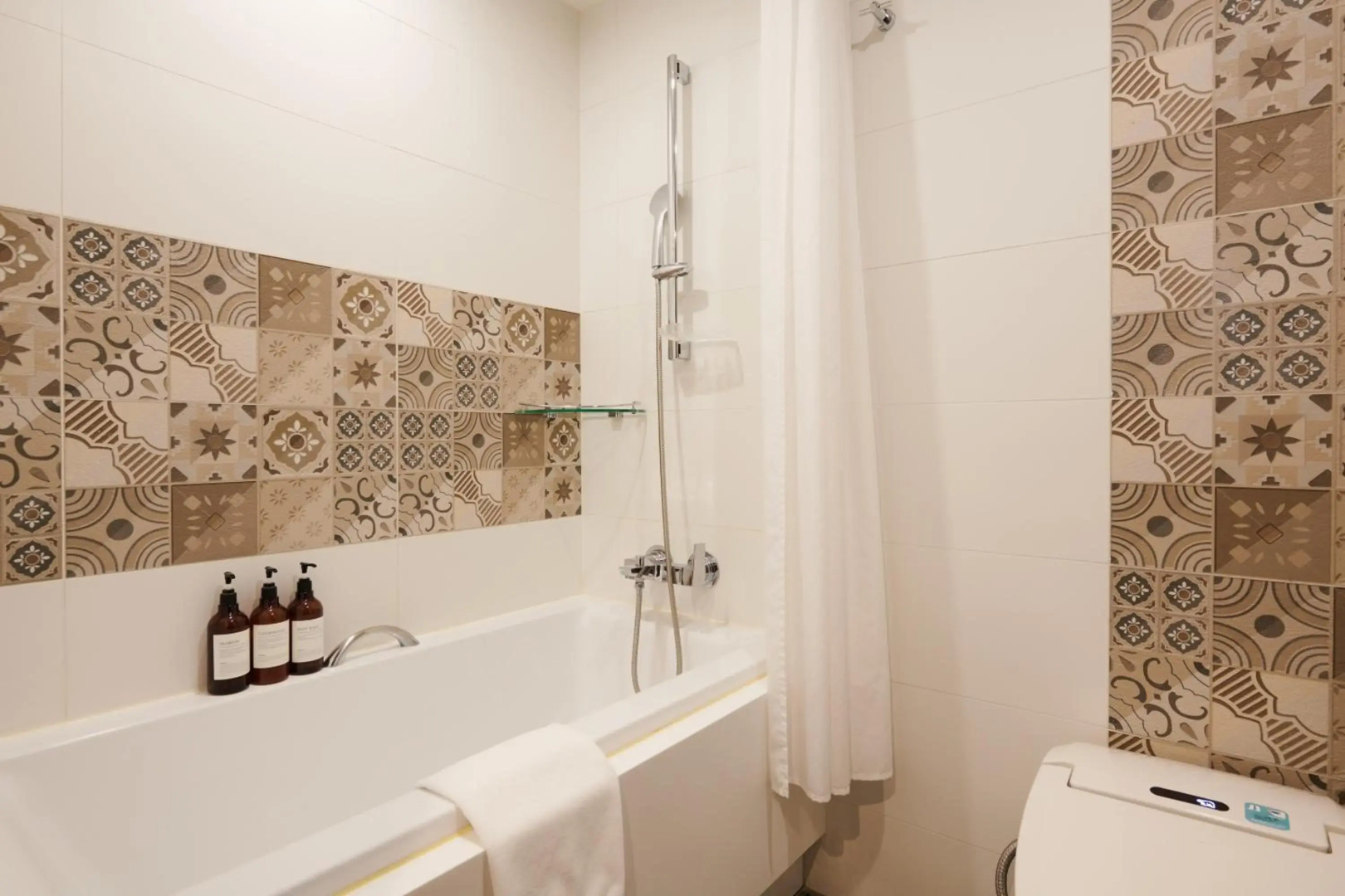 Nine Tree By Parnas Seoul Insadong