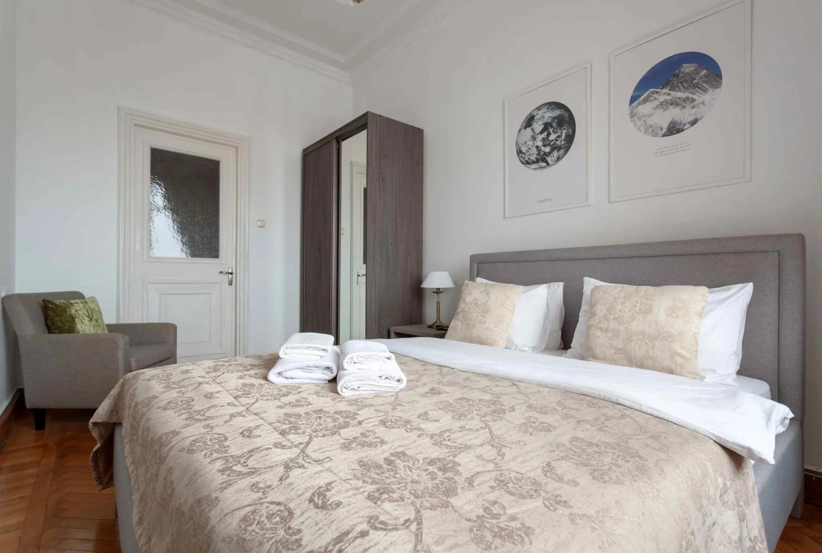 Изба на Кудринской площади