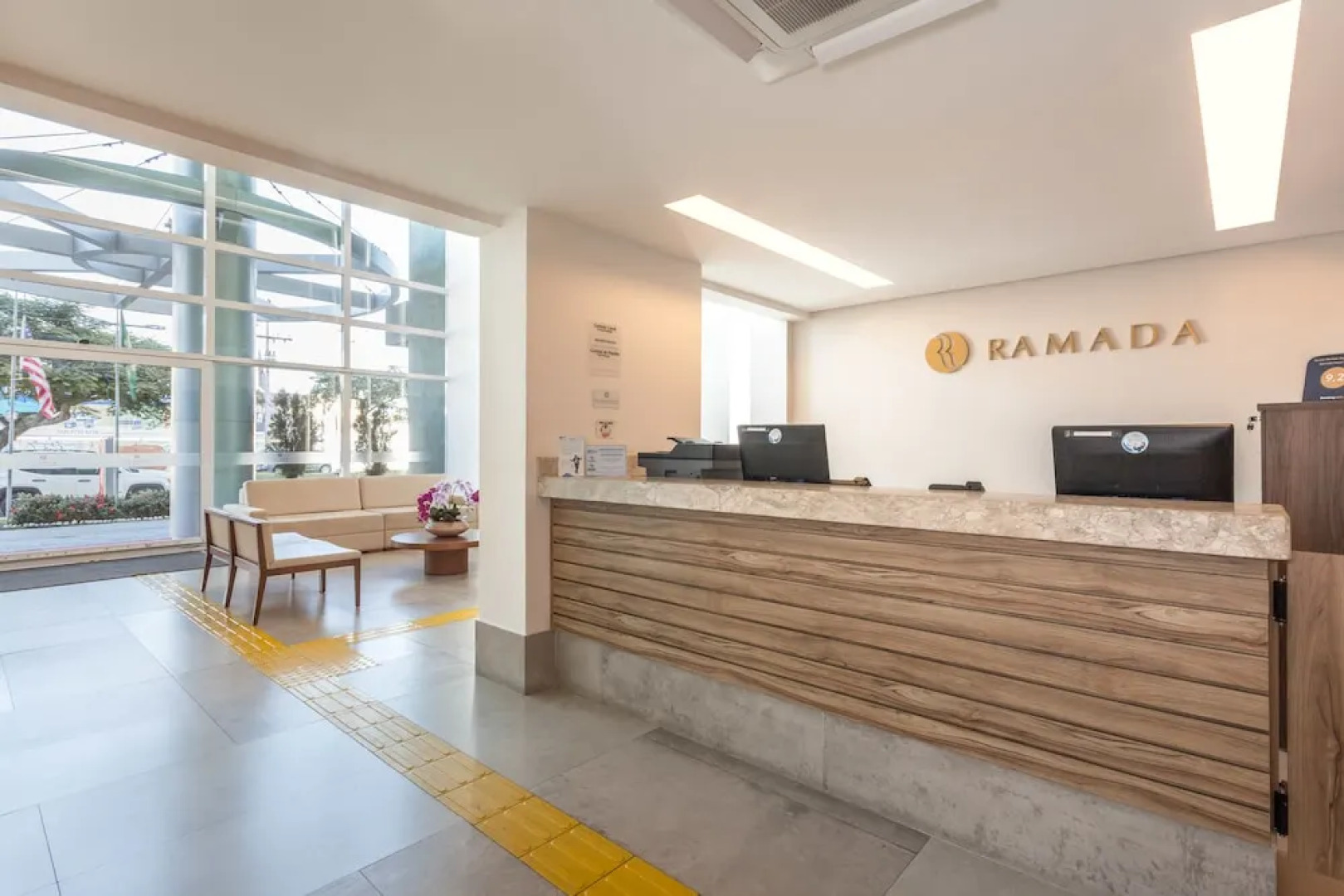 Ramada Hotel & Suites Macae