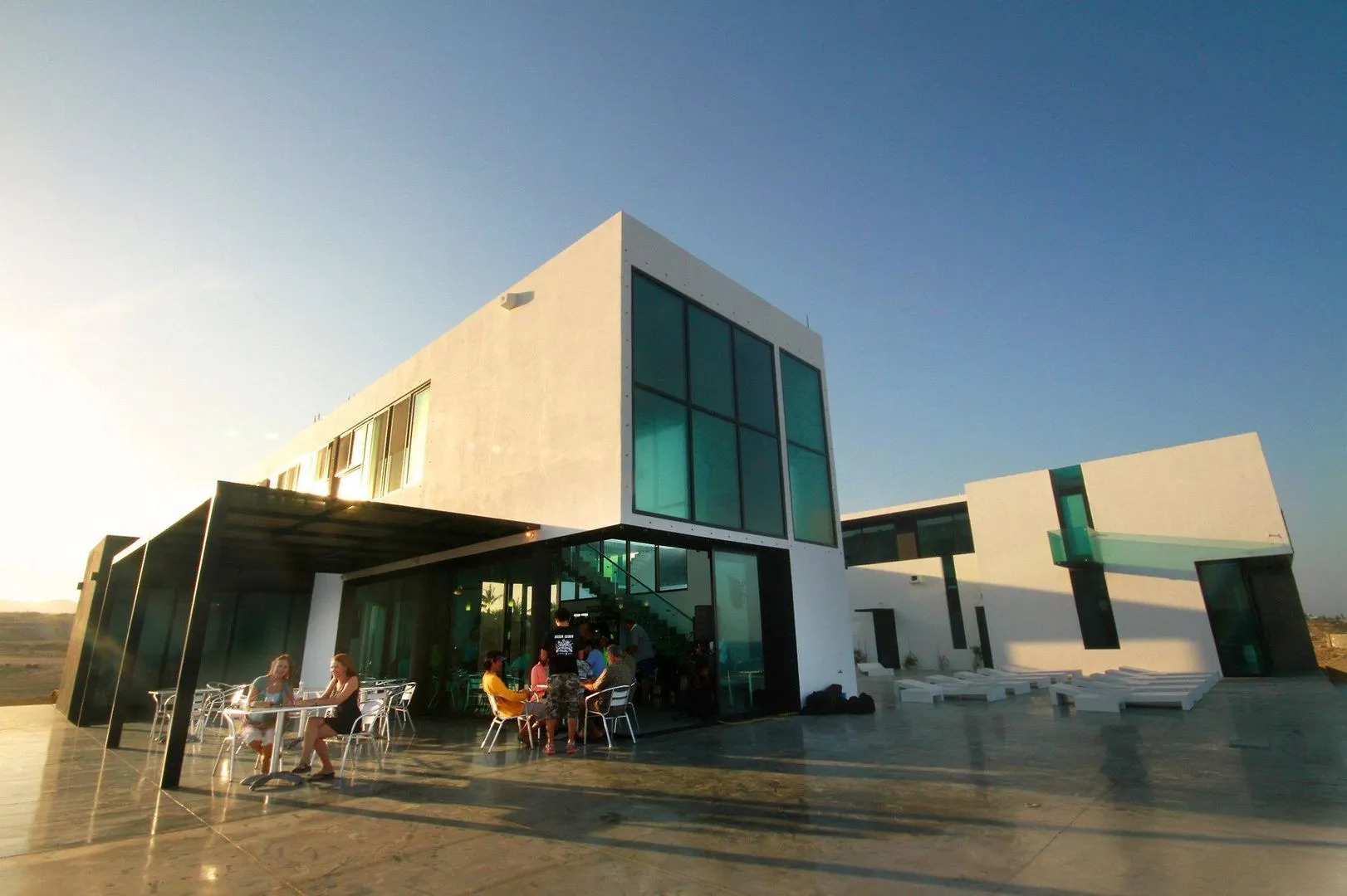 Vidasoul Hotel and Crossroads Country Club Restaurant