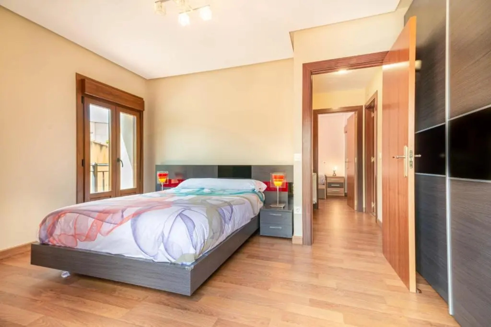 URIBE-ENEA Casa sola con amplio patio en Elciego con visita a bodega