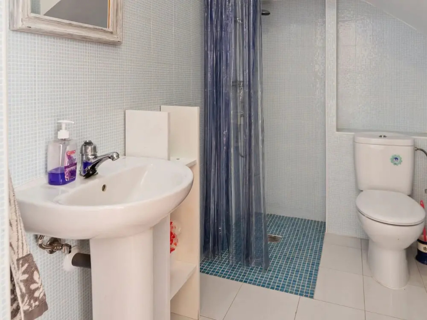 Quaint Holiday Home With Private Pool