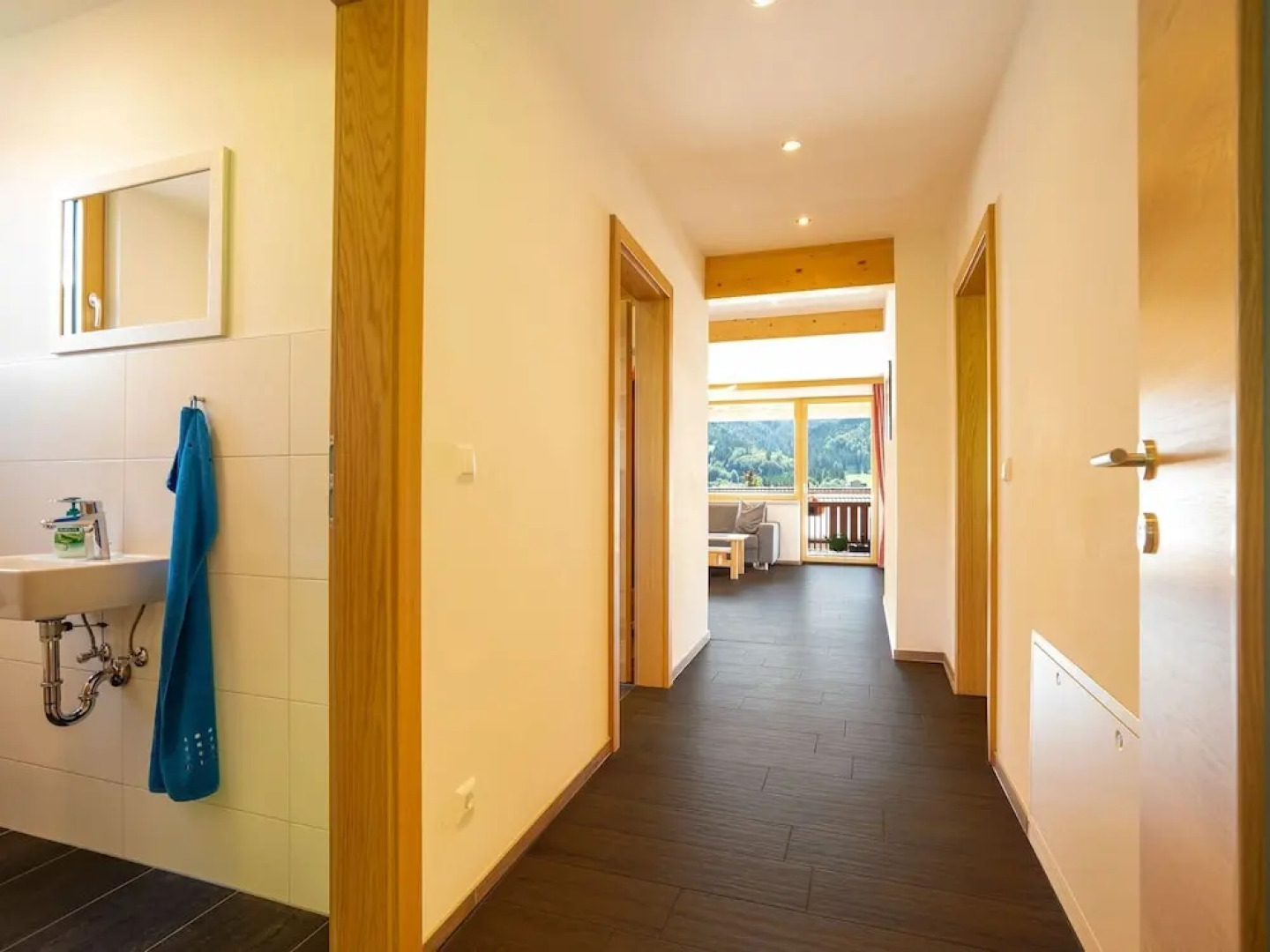 Sunlit Apartment near Ski Area in Weissensee