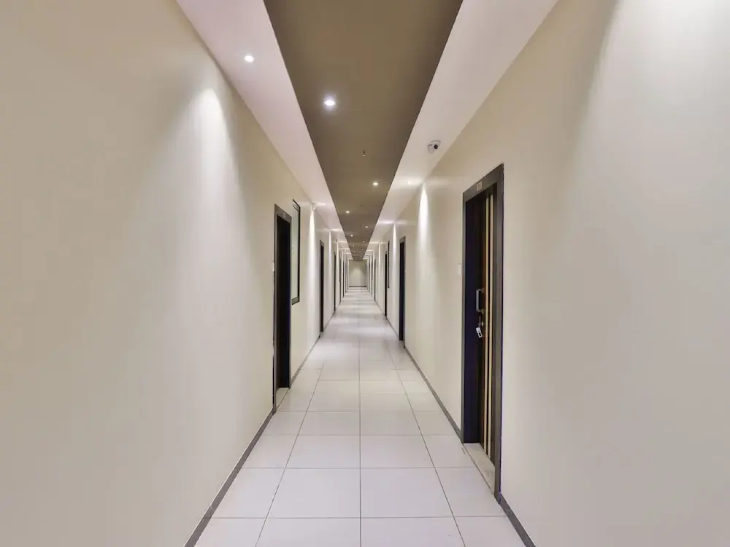 OYO 16122 Hotel Navya Palace