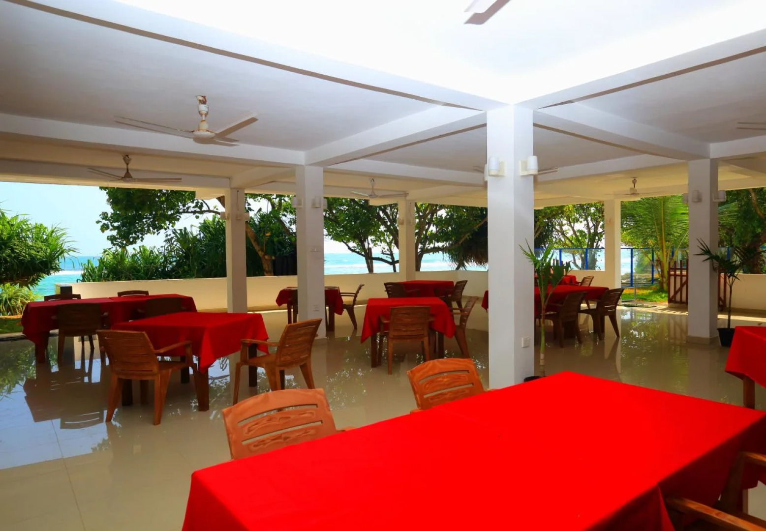 Paradise Beach Resort