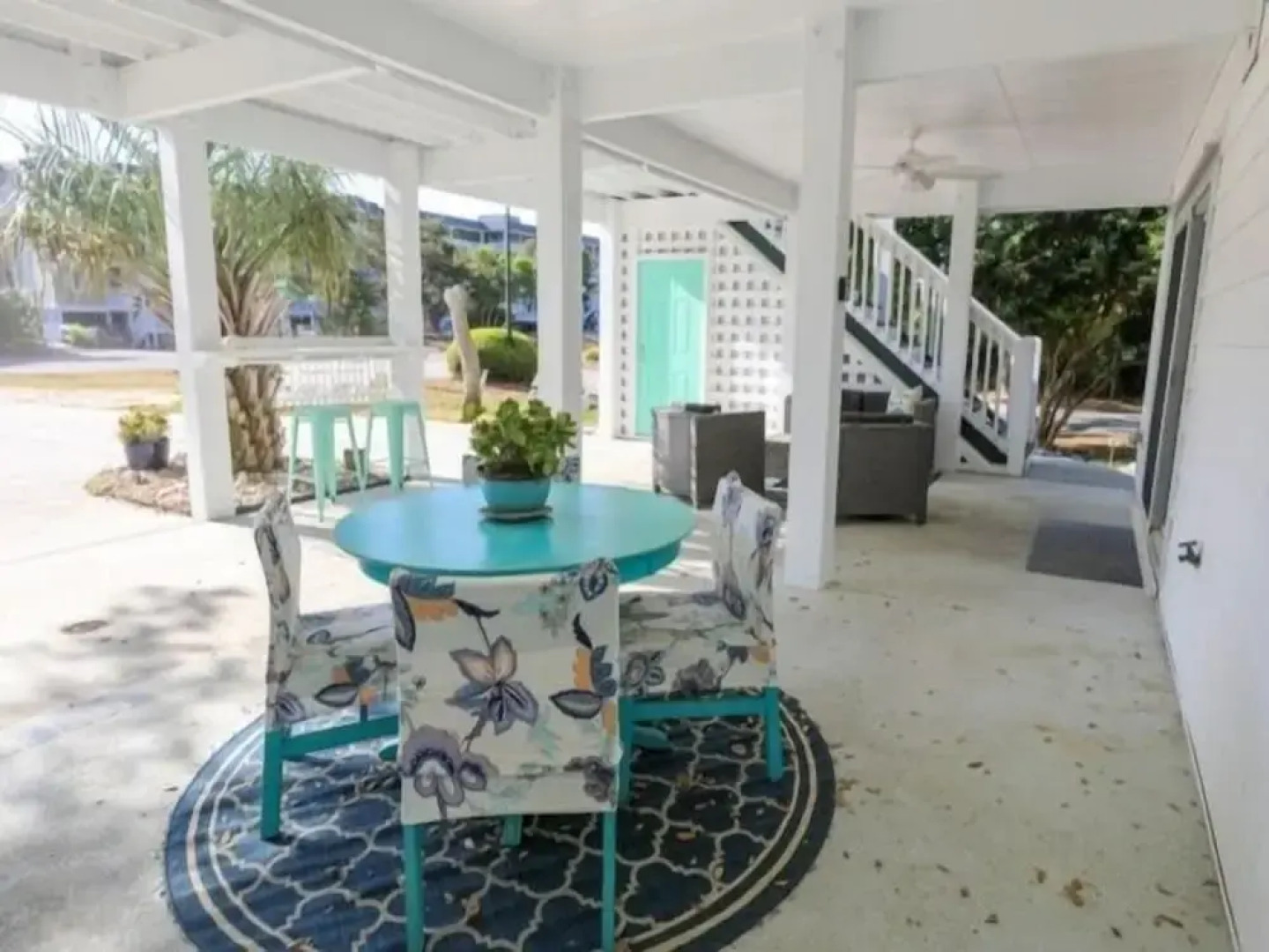 Atlantis Blue - Relaxing Beach Getaway Home Directly Across The Street From Beach Access! 5 Bedroom Home by RedAwning