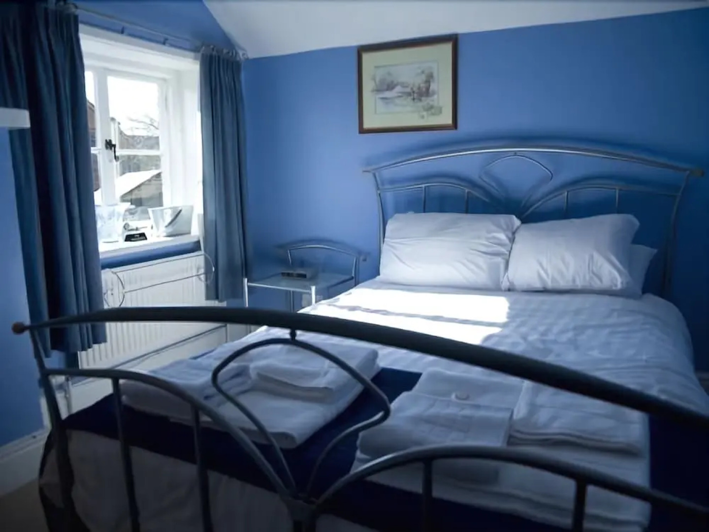 The Three Horseshoes