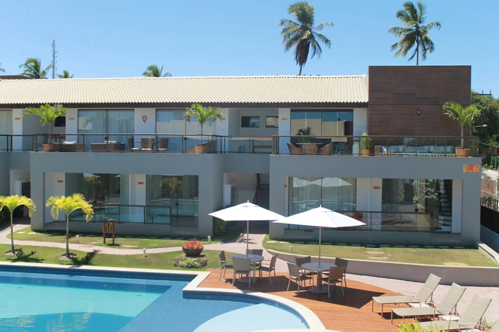 Imbassaí Apartments