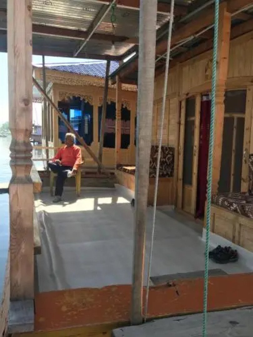 Humayun Palace Houseboat