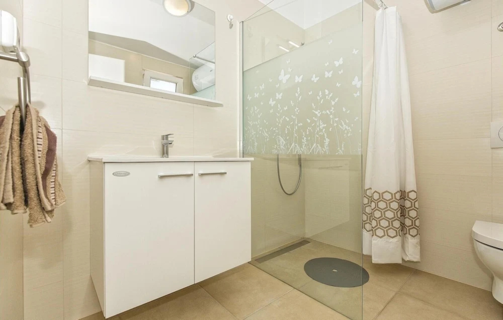 Amazing Home in Koromacno With Wifi and 2 Bedrooms