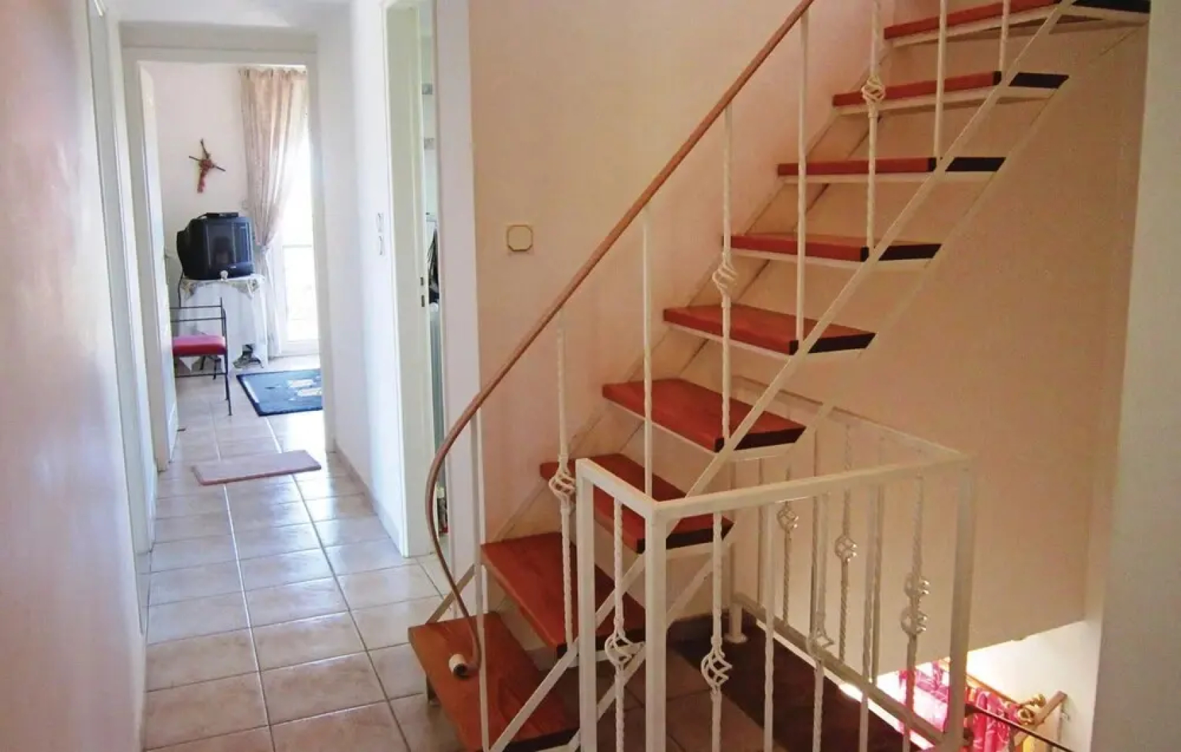 Beautiful Home in Xilokastro With 5 Bedrooms, Outdoor Swimming Pool and Swimming Pool