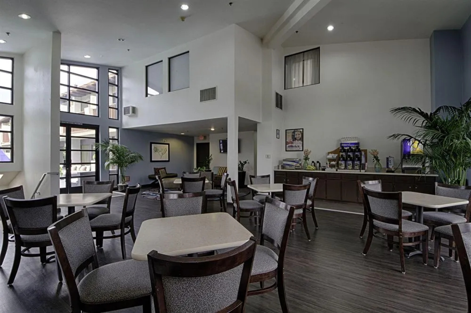 Holiday Inn Express & Suites Solana Beach - Del Mar