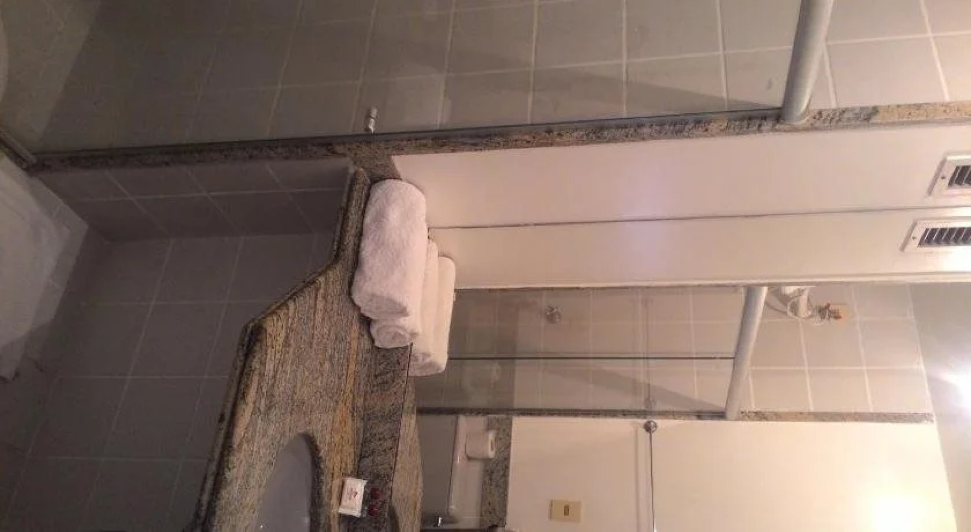 Jardim de Allah Flat Service