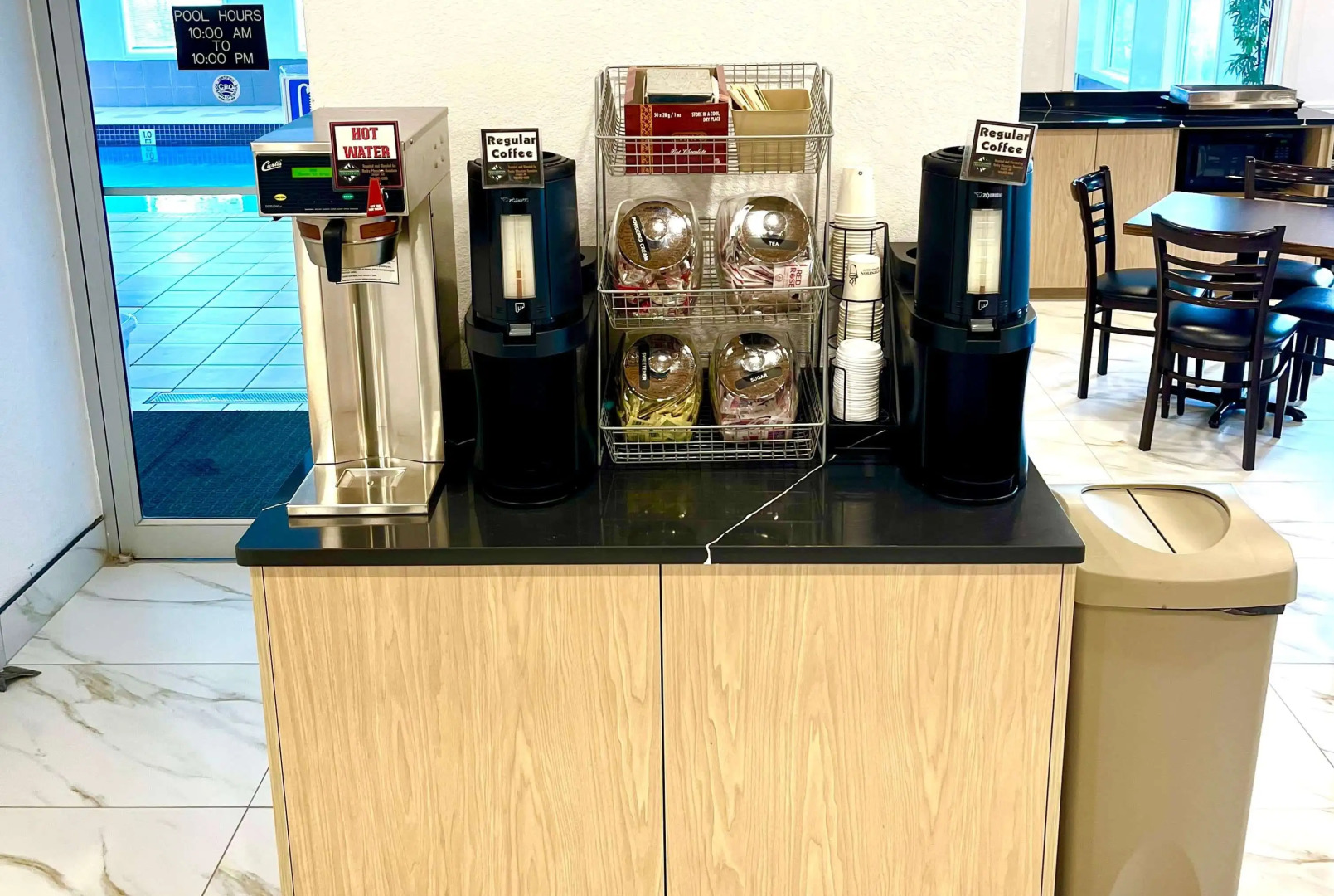 Super 8 by Wyndham Hinton