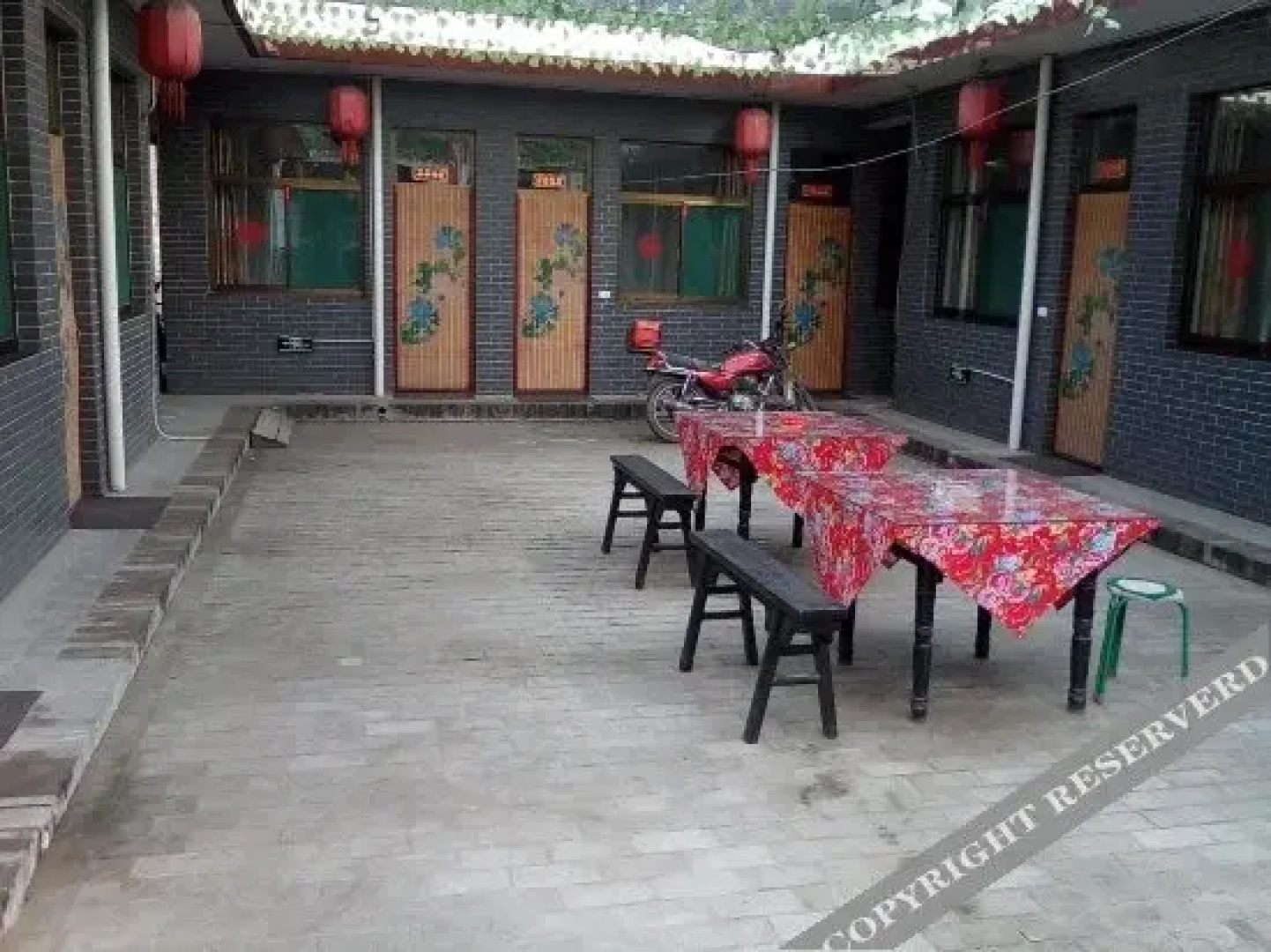 Pingyao Manbu Gucheng Inn
