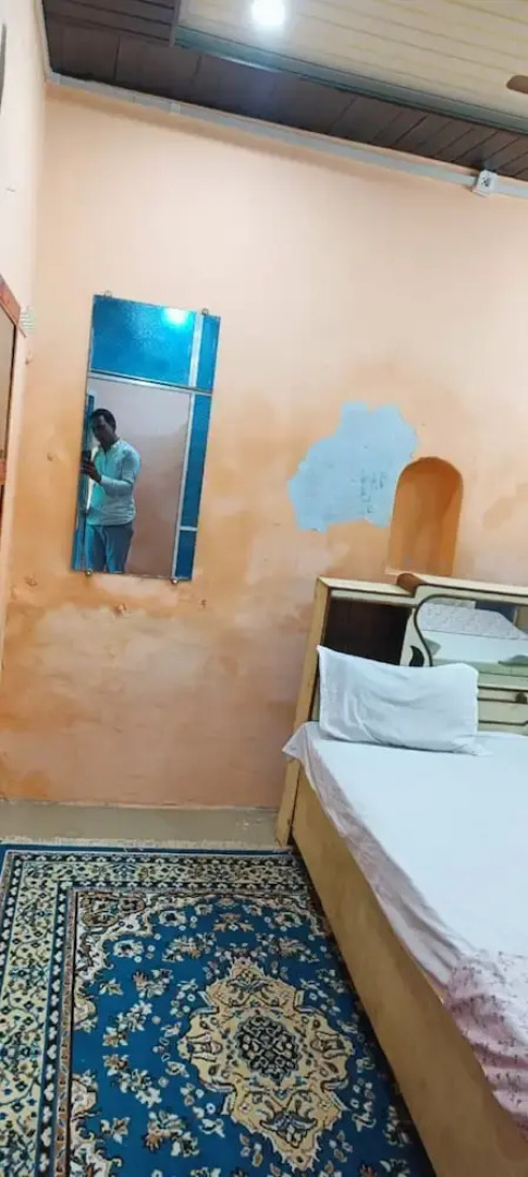 Goroomgo Atithi Yatri Vishram Grah