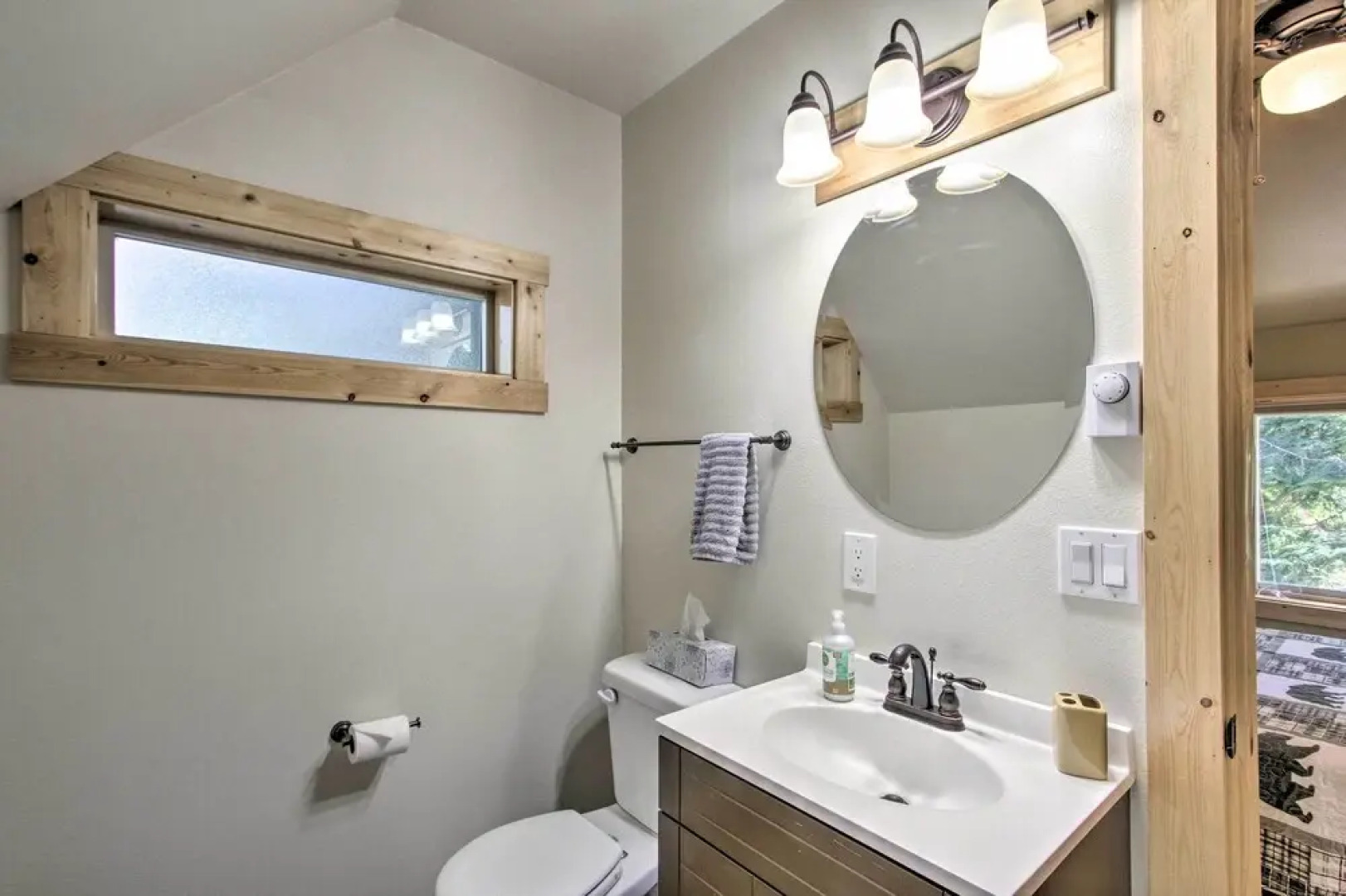 Cozy Hikers Getaway, 5 Mi to Mt Rainier Natl Park