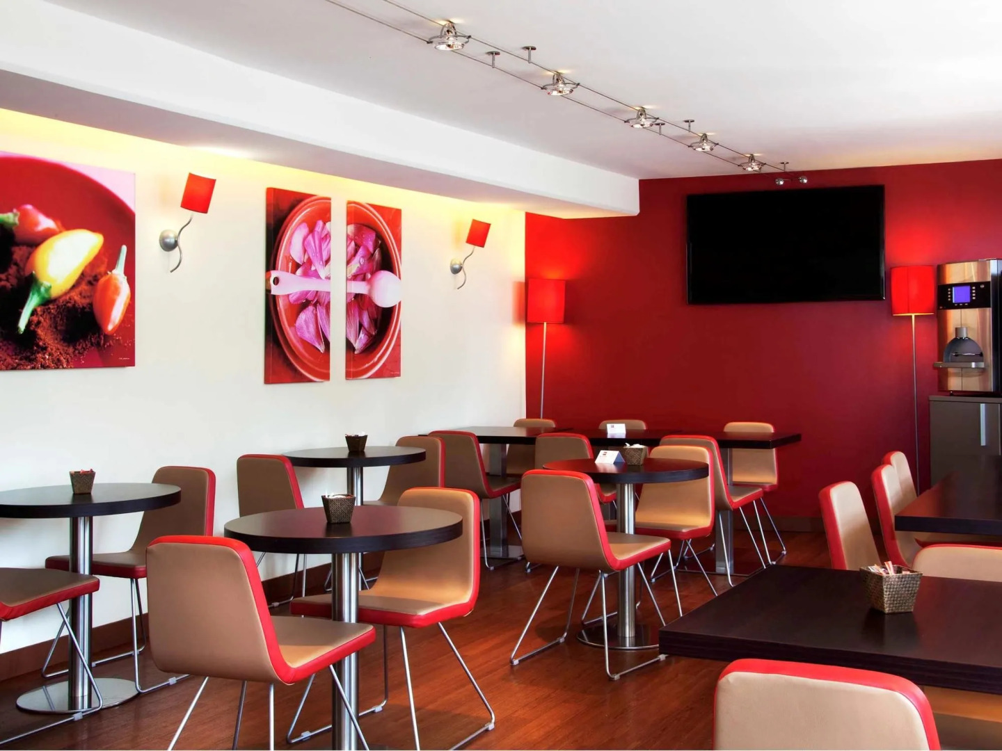 ibis Nice Aéroport Promenade des Anglais