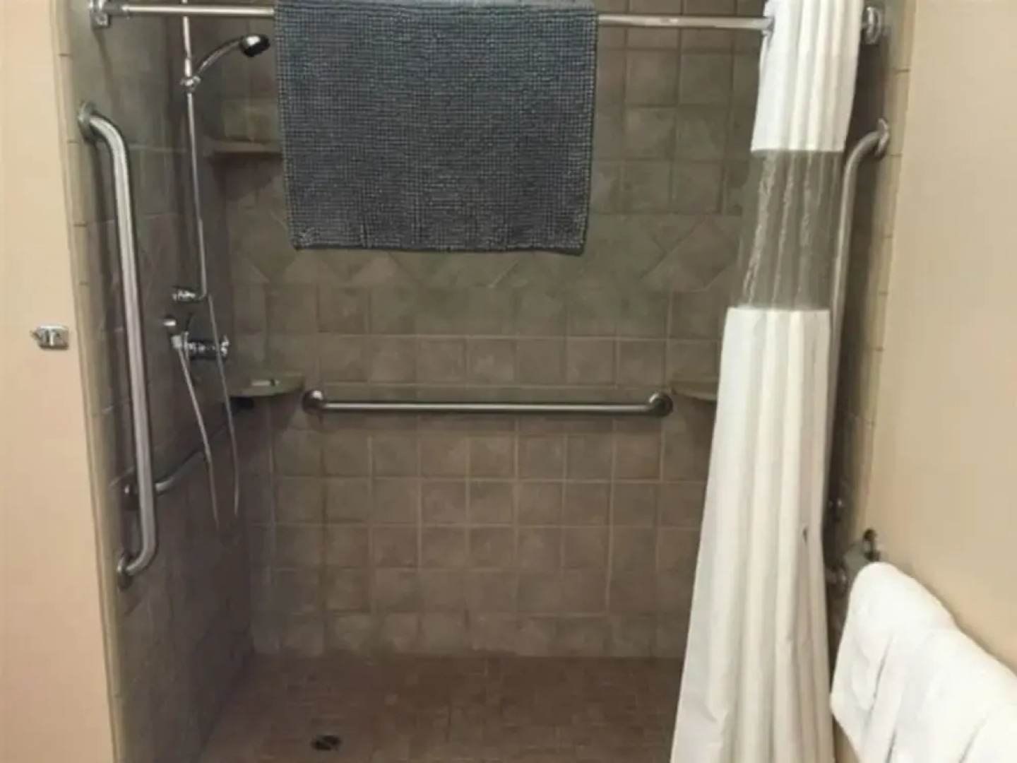 Arnold Meadowmont Lodge