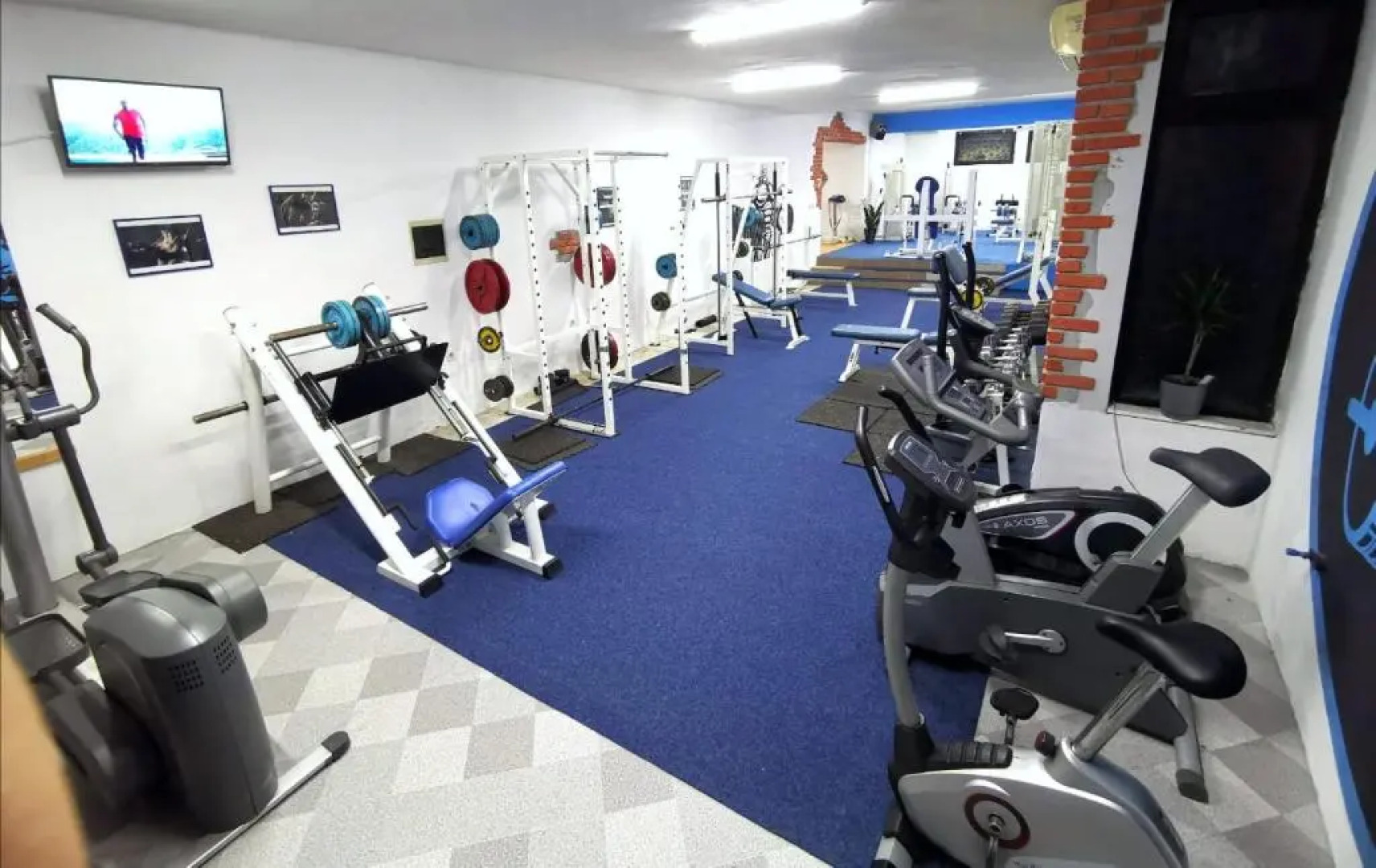 Charming house on the beach and Deluxe Apartment