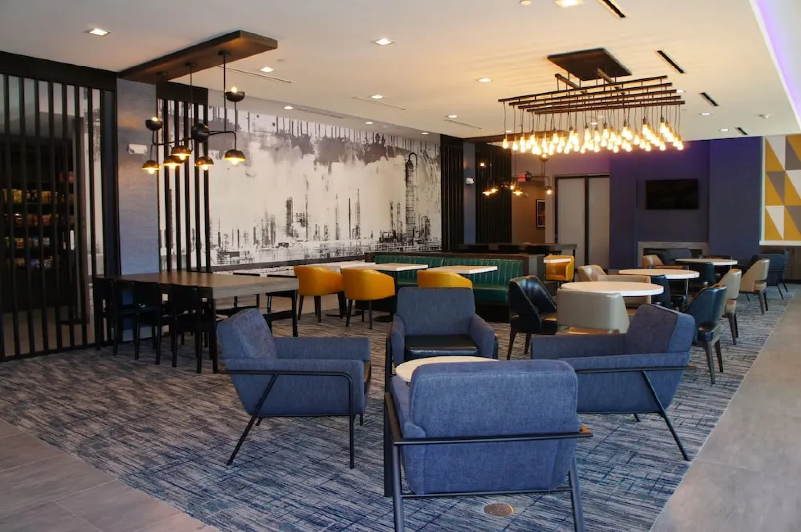 La Quinta Inn & Suites by Wyndham Texas City 45