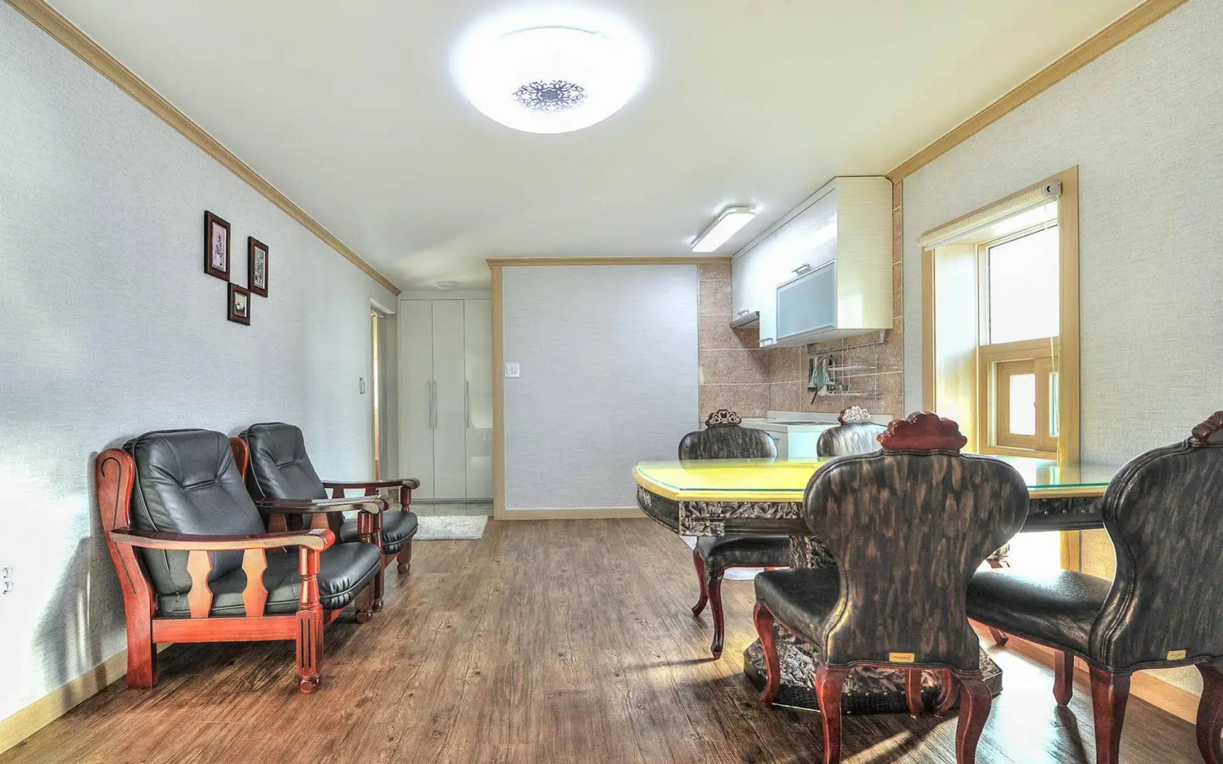 Sokcho Esher House Pension