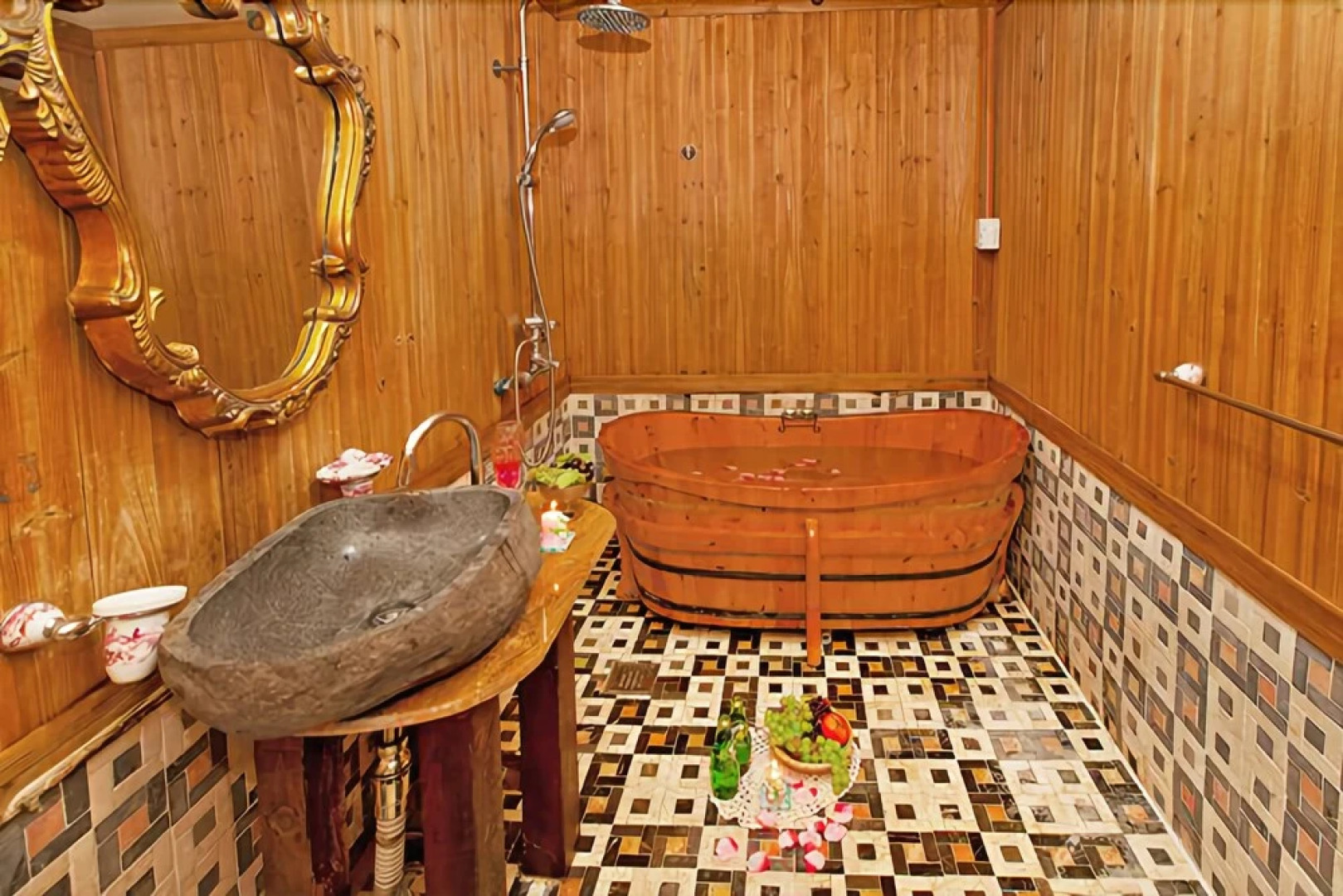 Tongyong Shayri Pension