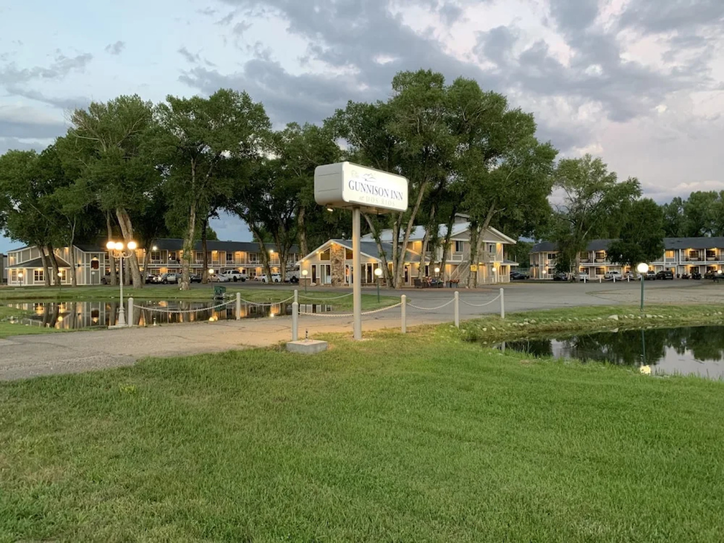 The Gunnison Inn at Dos Rios Golf Course