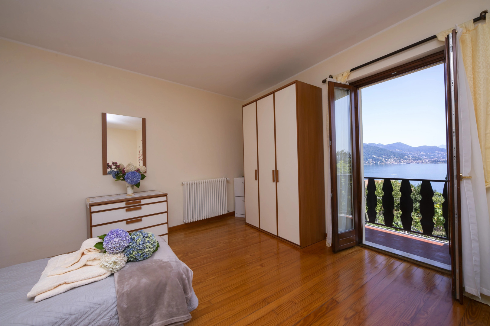 The Cottage on the Lake