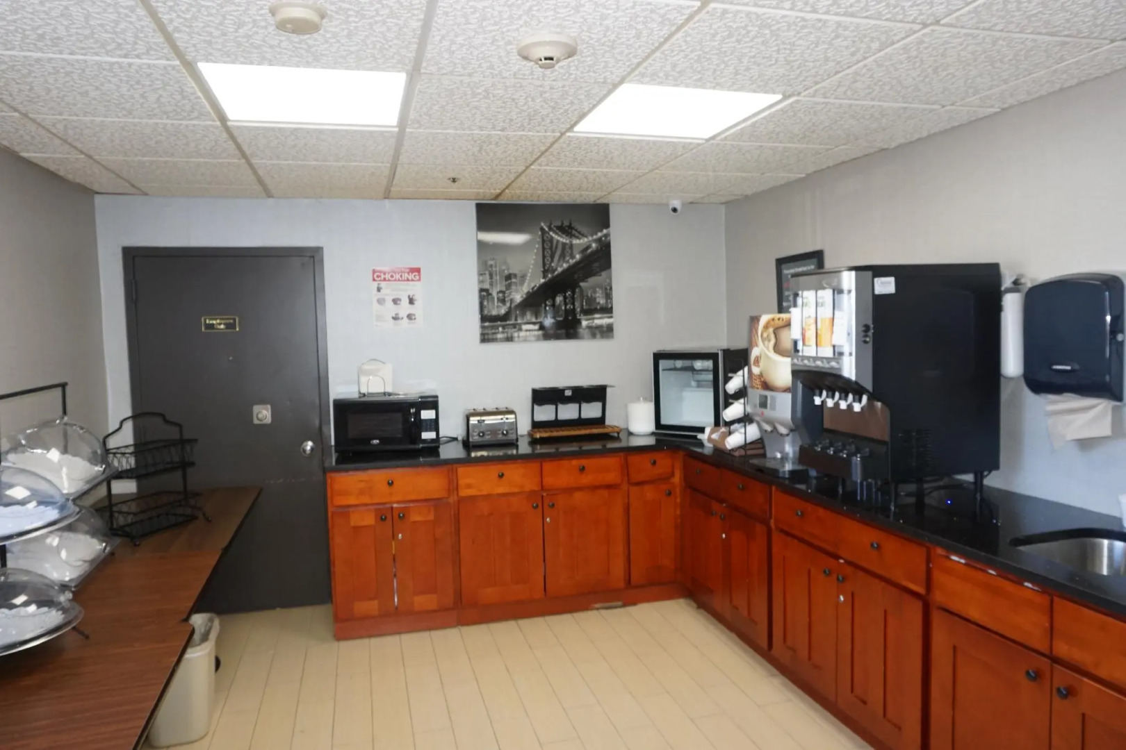 The Floral Park Motor Lodge