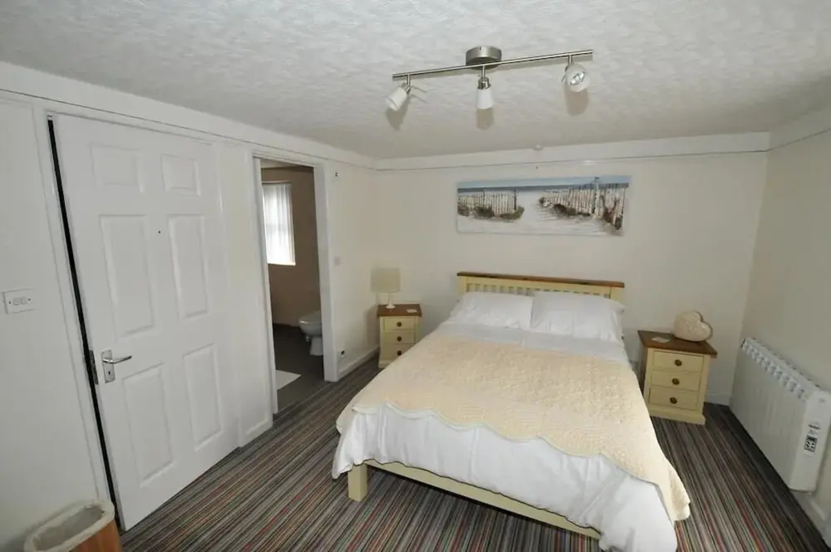 Treviglos Lodge Bed  Breakfast
