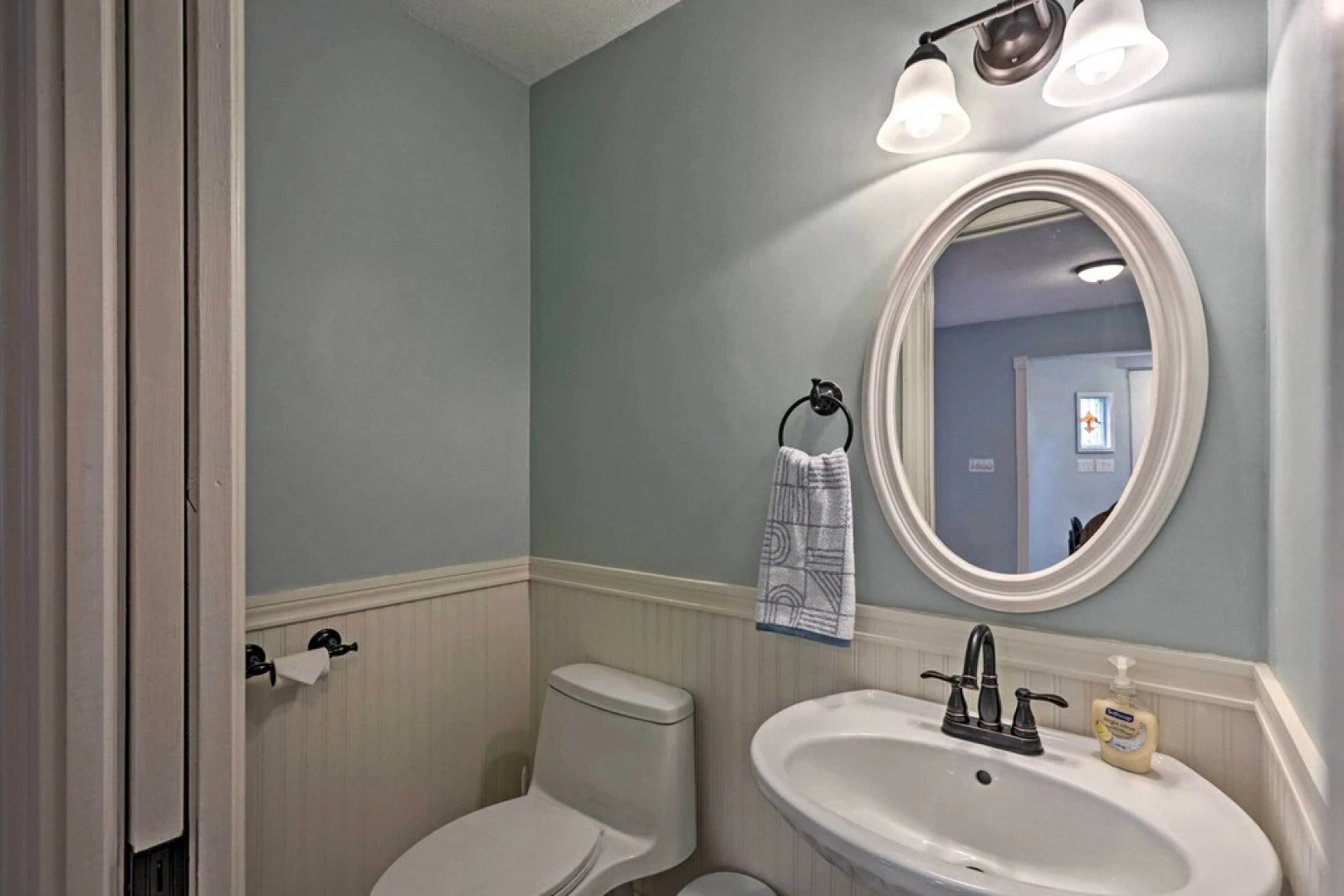 The Aviator's Dream: Pool, Spa & Private Runway!