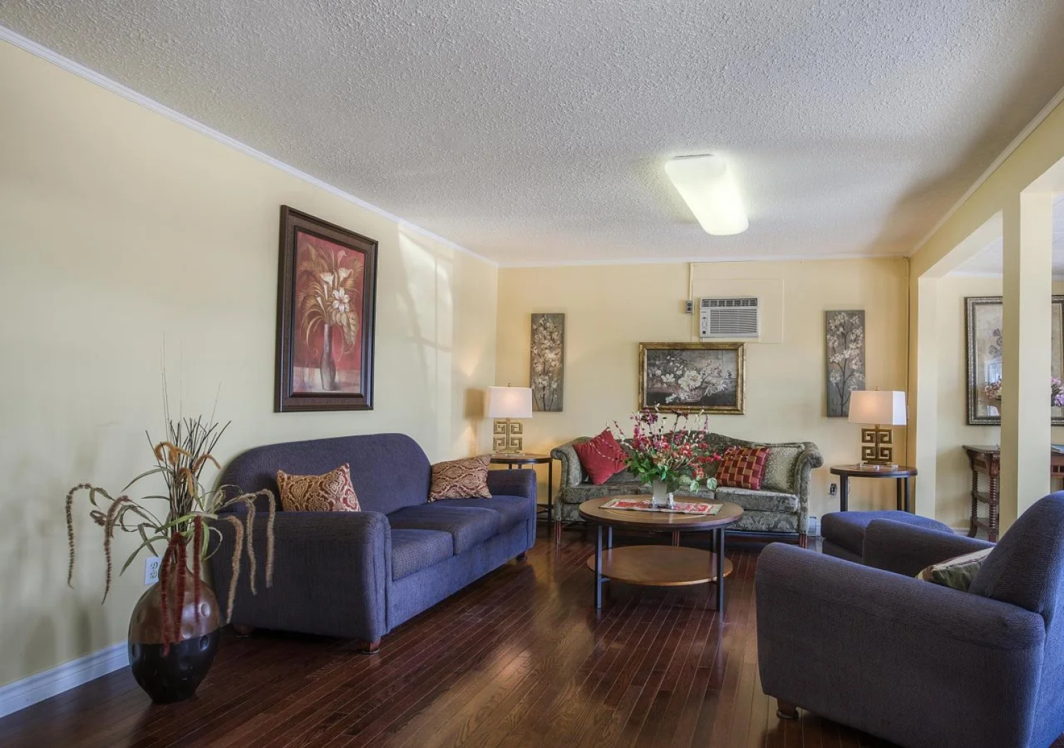 Canadas Best Value Inn