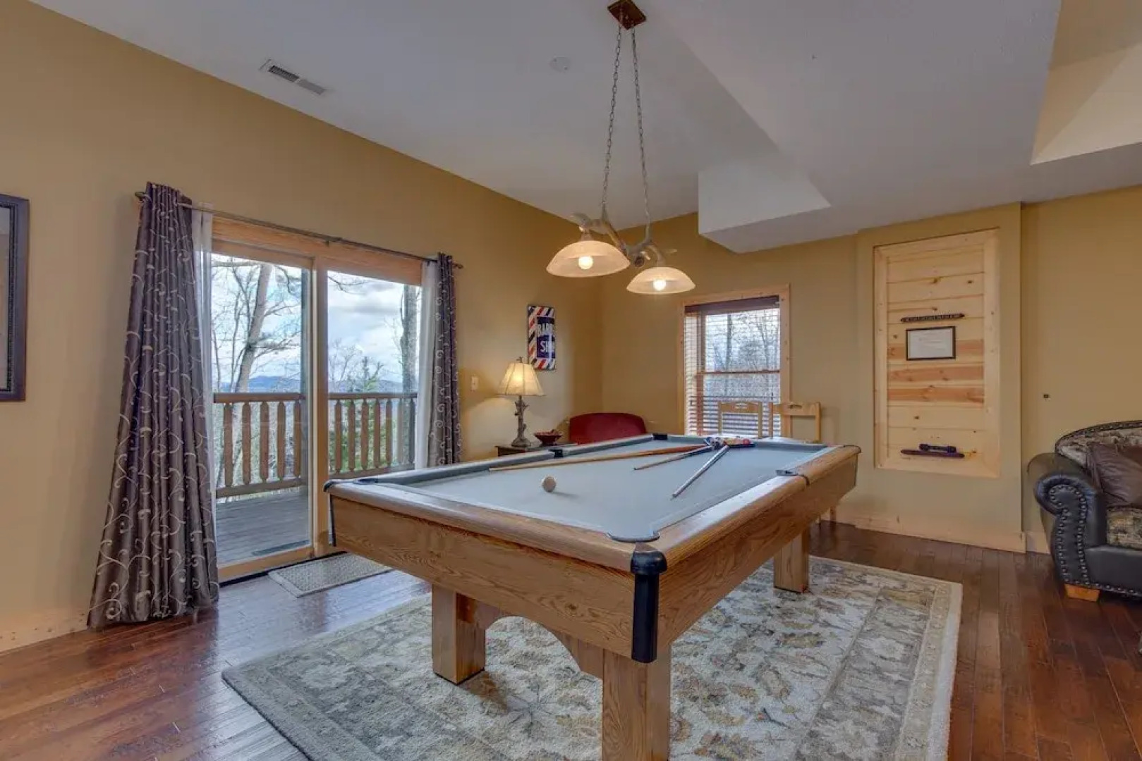 Clear Blue Morning - Three Bedroom Cabin