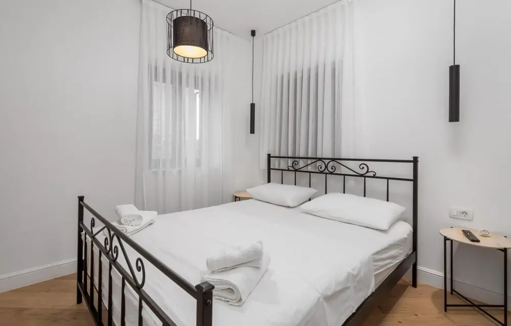 Stunning Home in Lun With 4 Bedrooms, Wifi and Outdoor Swimming Pool