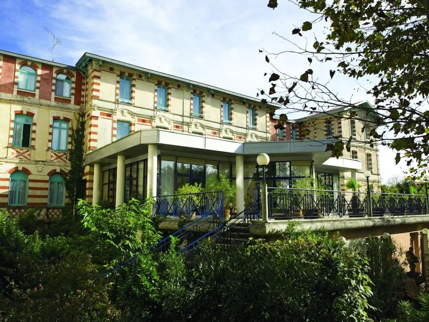 Apartment in Historic Town Villa in the Town of Arcachon