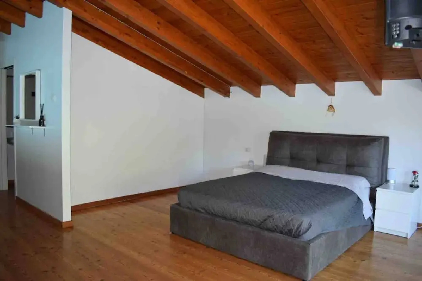 Villa Fermi, With Swimming Pool, Gym, Saunas and Room Equipped With Musical Equipment