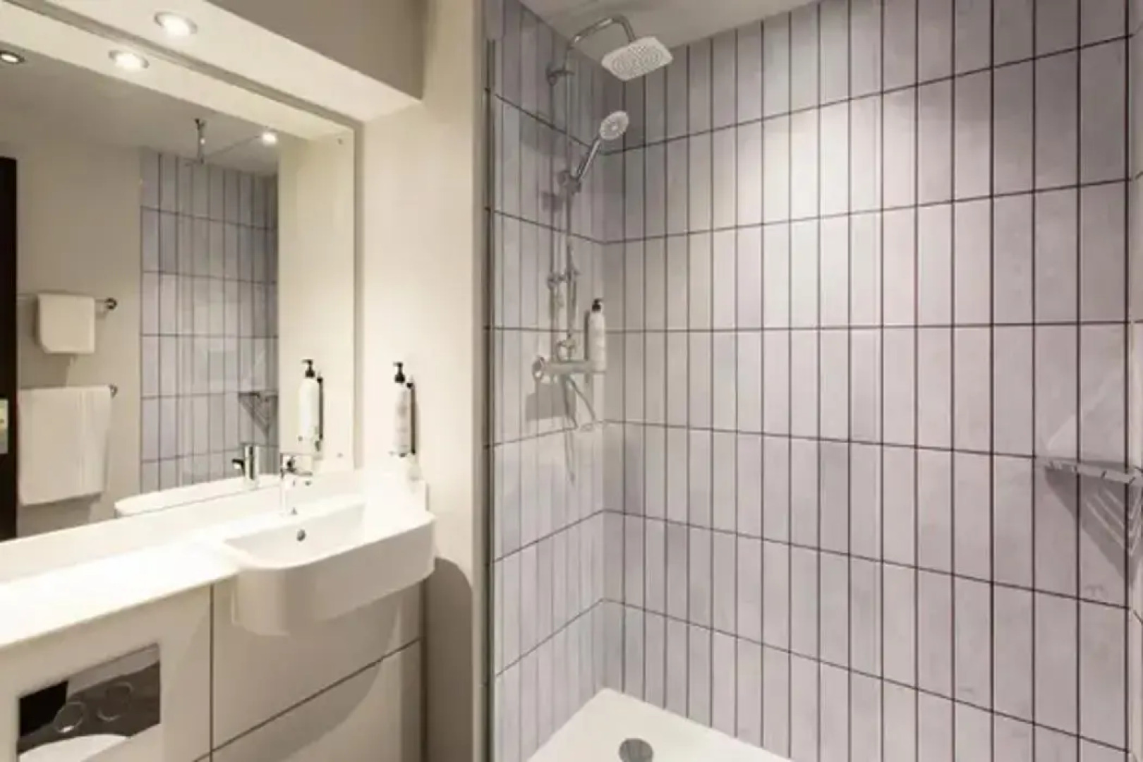 Splendid Holiday Home In Solihull Near Brueton Park Lake