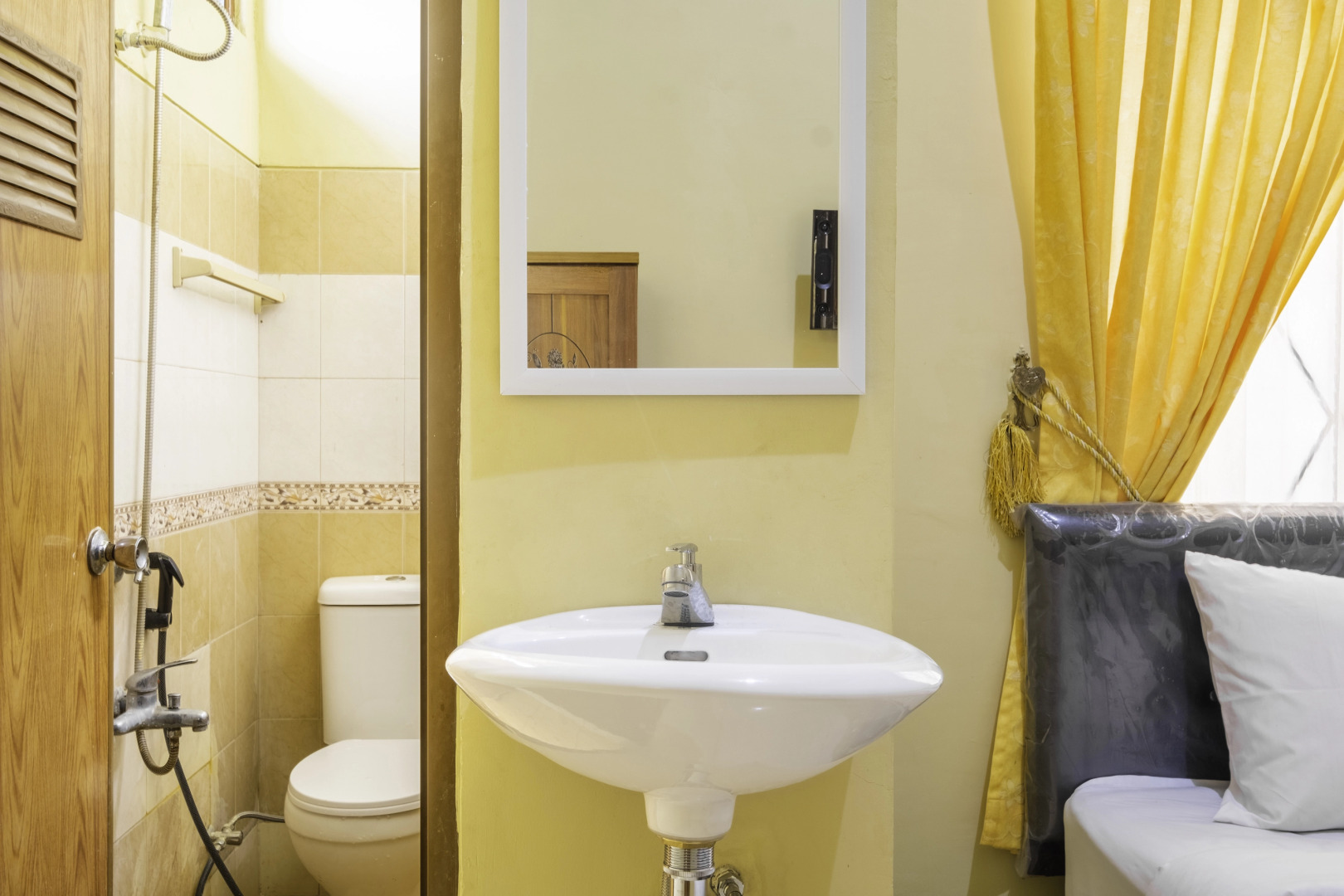 Bumi Eyang Enin Homestay Syariah