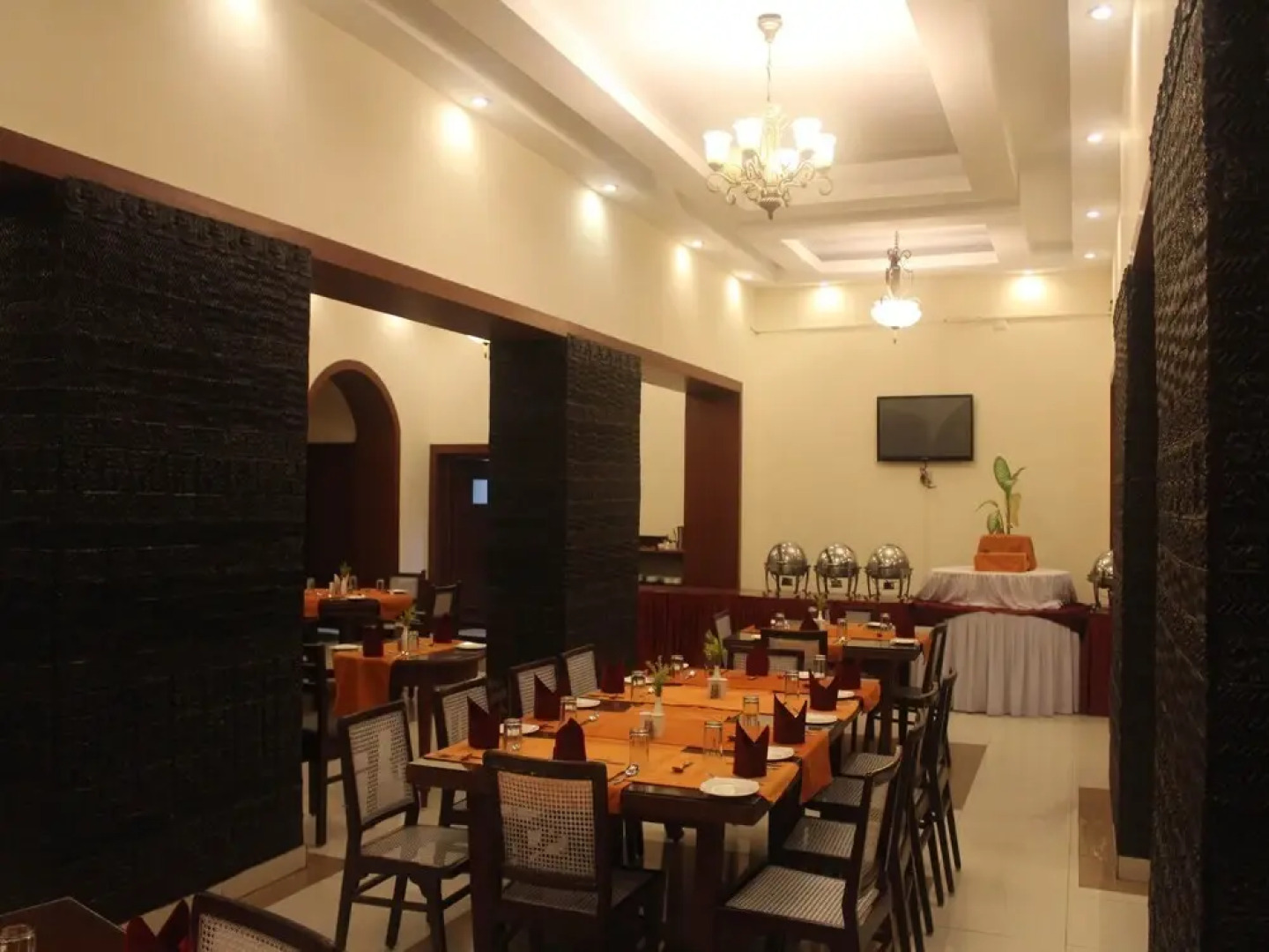 OYO 3010 Chanakya BNR Hotel