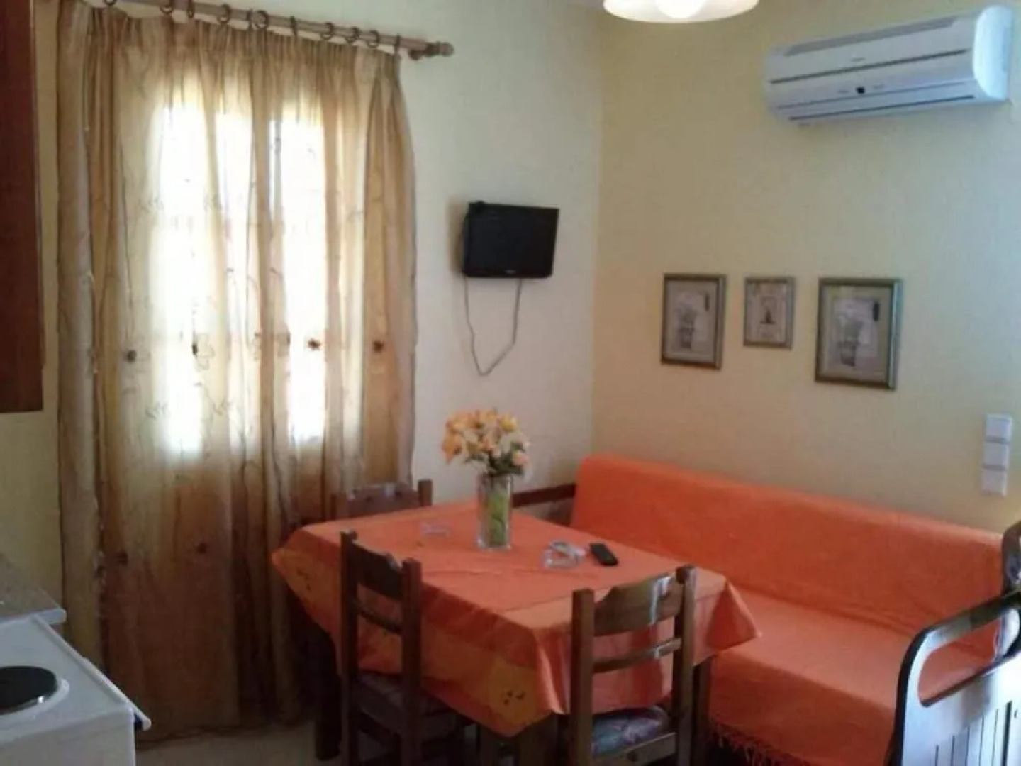 Maistrali Studios & Apartments