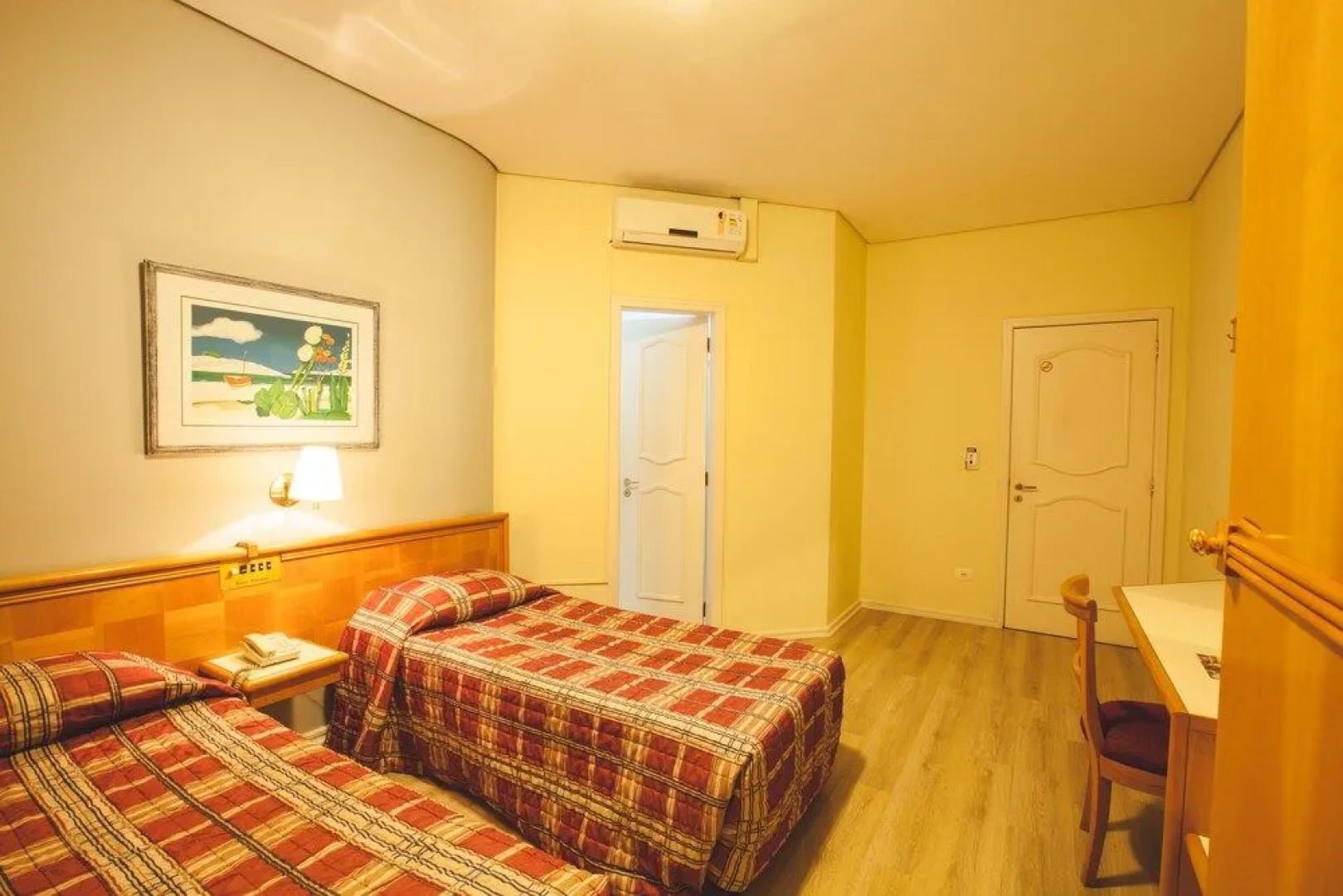 Hotel Curitiba Palace Slim