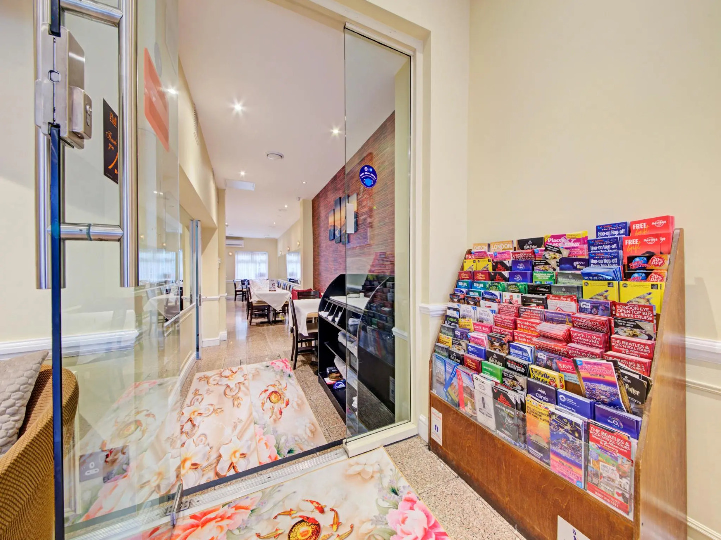 OYO Bostons Manor Hotel, Hanwell London